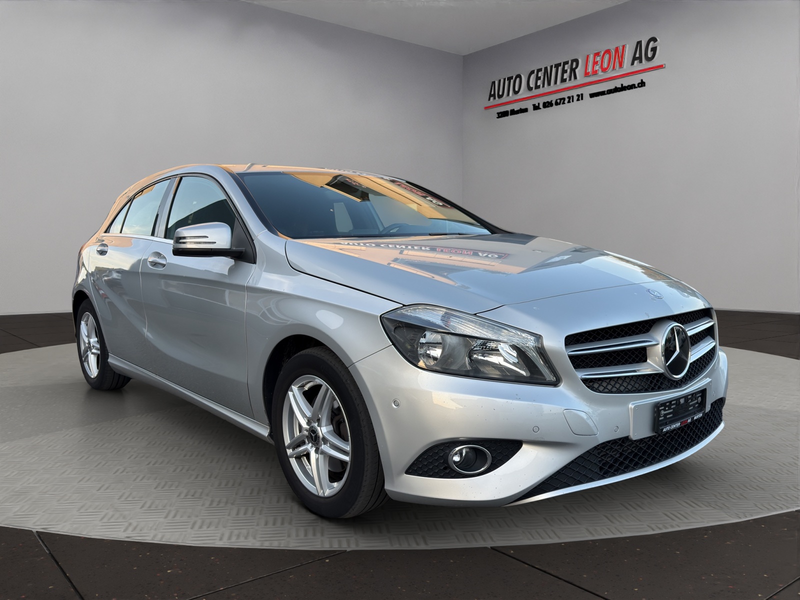 MERCEDES-BENZ A 180 Style 7G-DCT-image-7