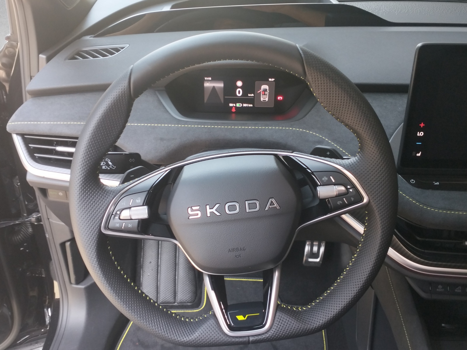 SKODA Elroq RS 4x4-image-6