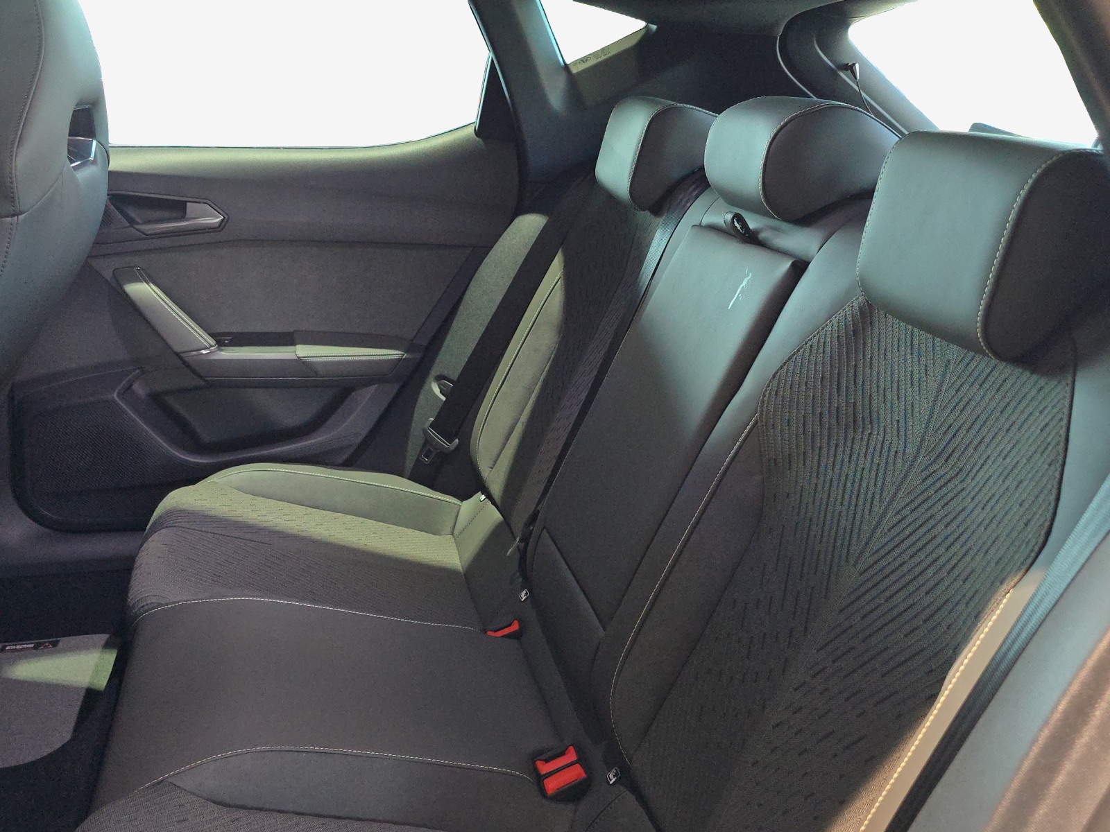 CUPRA LEON 1.5 TSI DSG-image-10