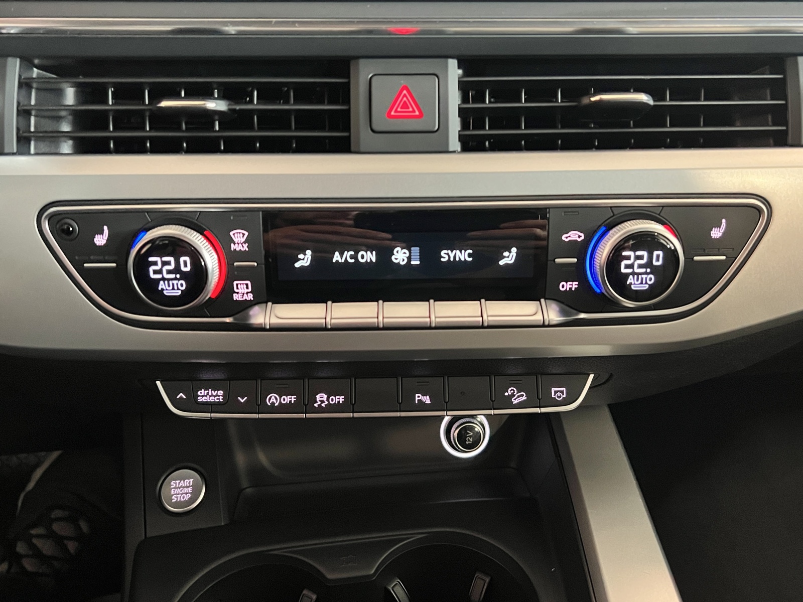 AUDI A4 allroad 3.0 TDI quattro tiptronic-image-14
