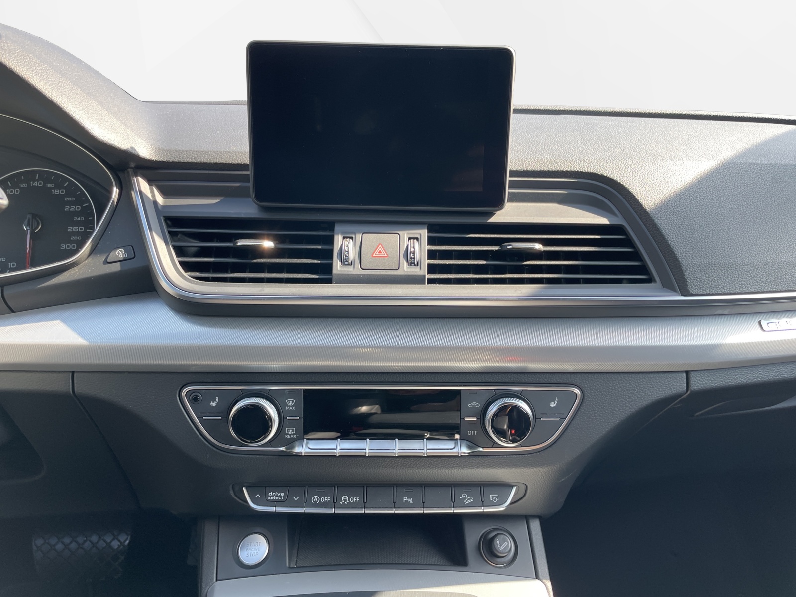 AUDI Q5 2.0 TDI 190 Sport quat. S-Tr.-image-12