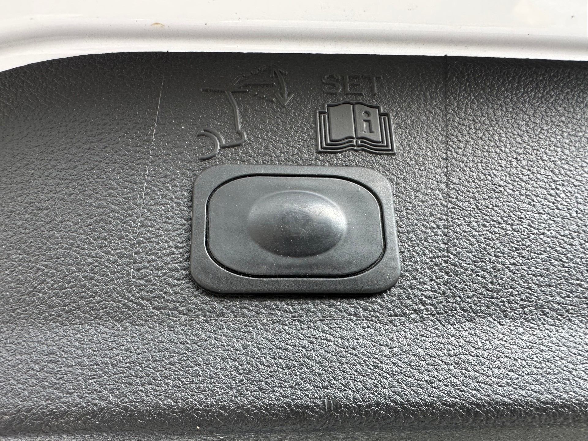 FORD Kuga 2.0 TDCi Titanium 4WD PowerShift-image-8
