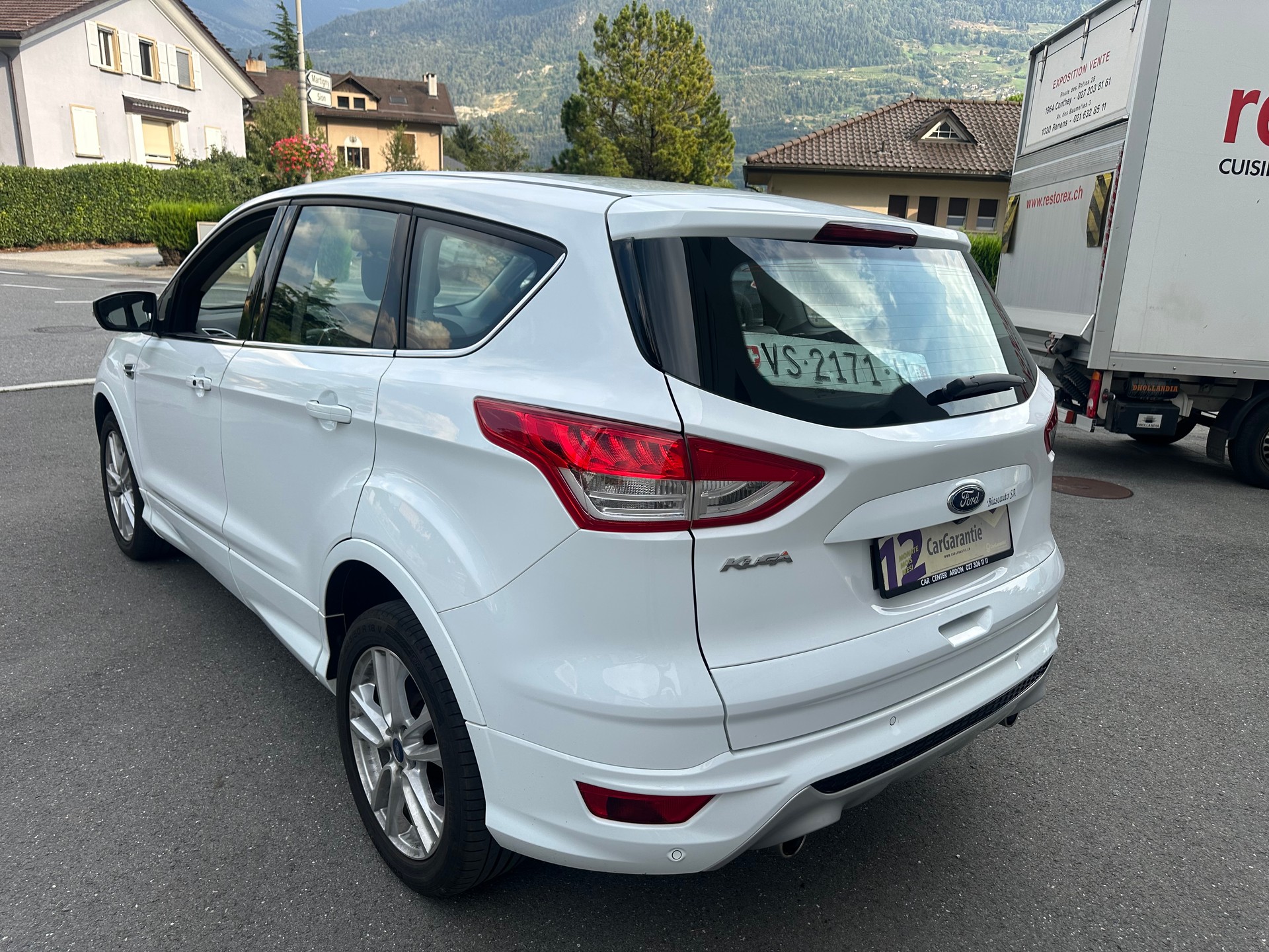 FORD Kuga 2.0 TDCi Titanium 4WD PowerShift-image-3