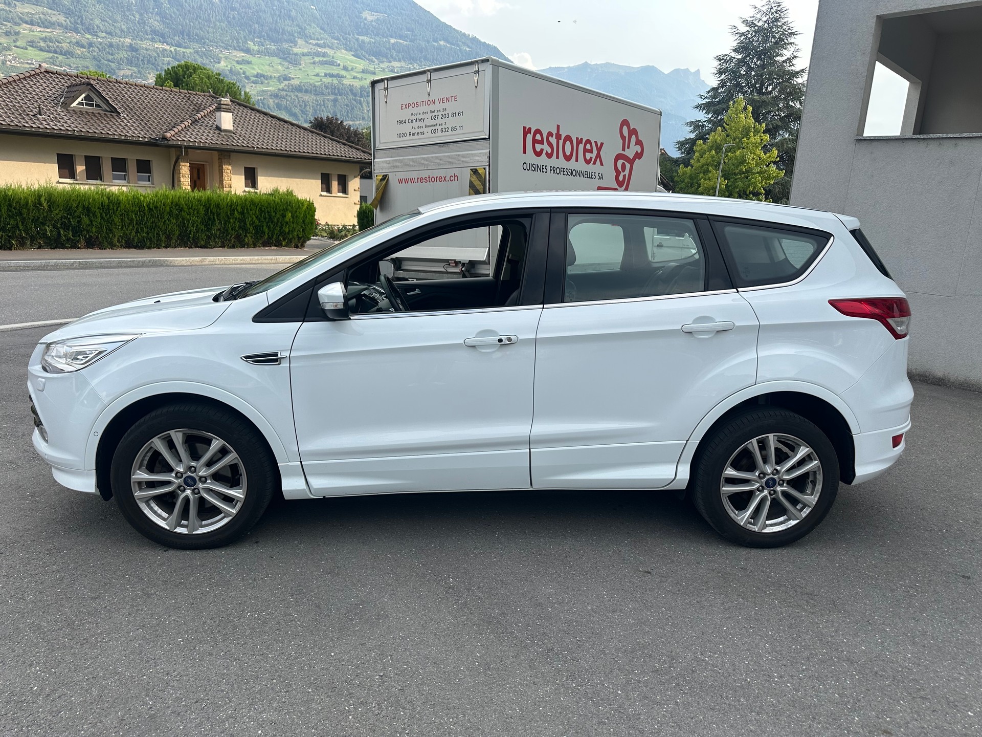 FORD Kuga 2.0 TDCi Titanium 4WD PowerShift-image-5