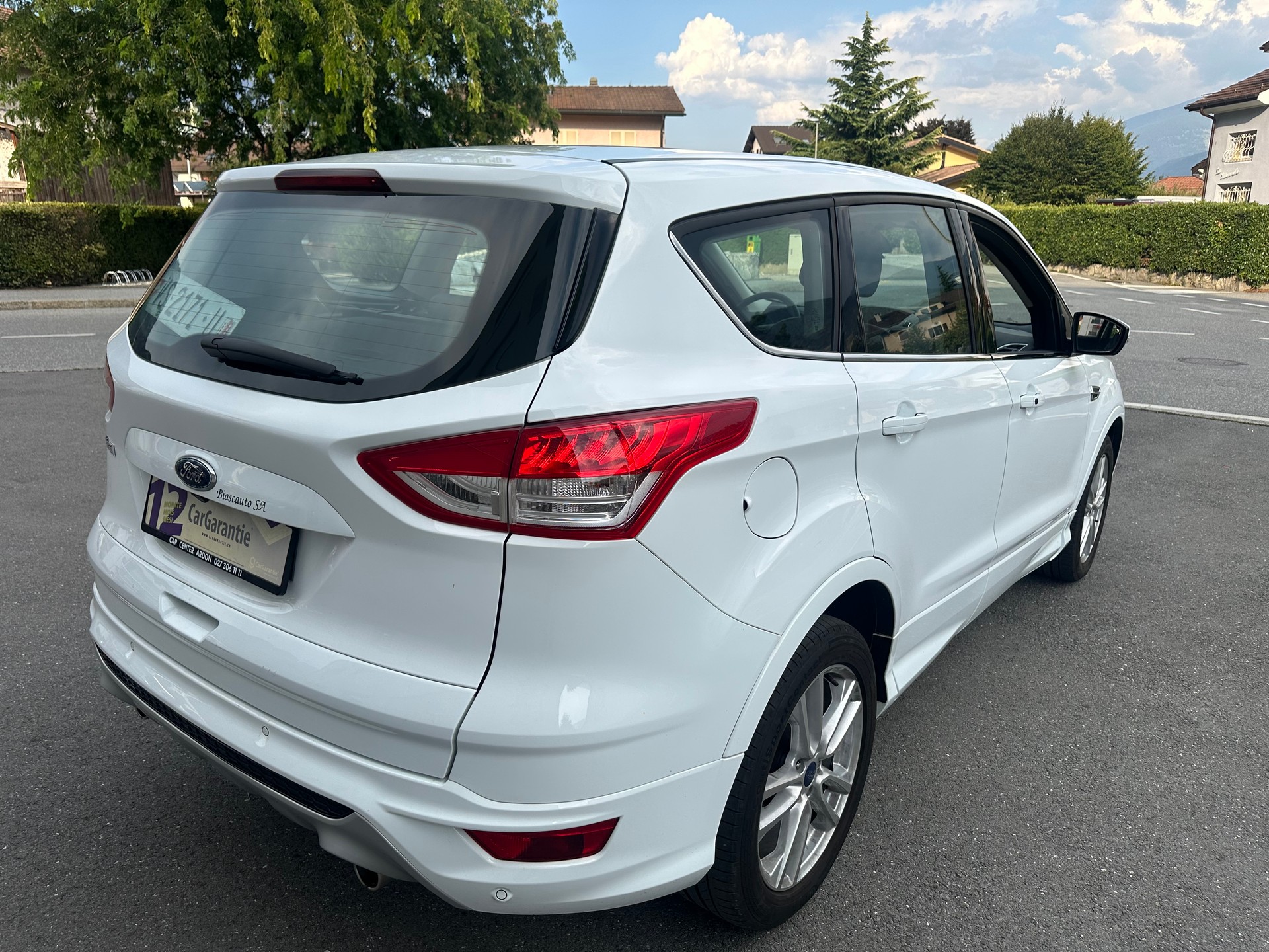 FORD Kuga 2.0 TDCi Titanium 4WD PowerShift-image-2