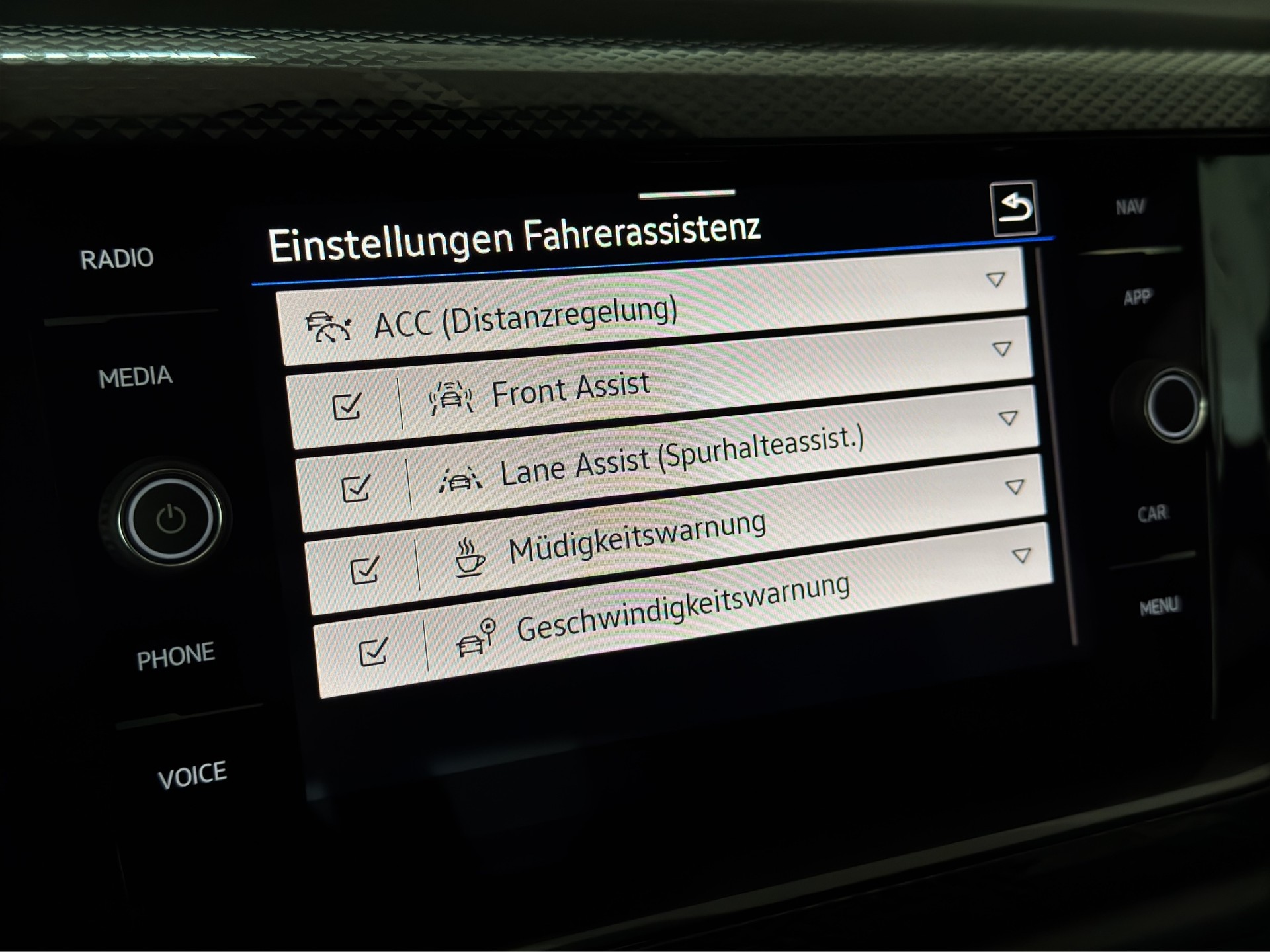 VW Taigo 1.0 TSI Life Business DSG "Navi-RF.-Kamera-Keyless"-image-18
