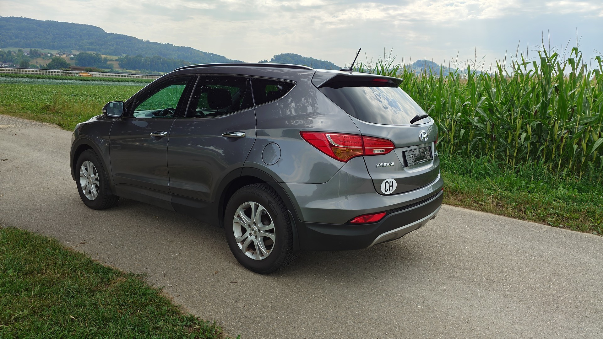 HYUNDAI Santa Fe 2.2 CRDI Vertex 4WD Automatic-image-2