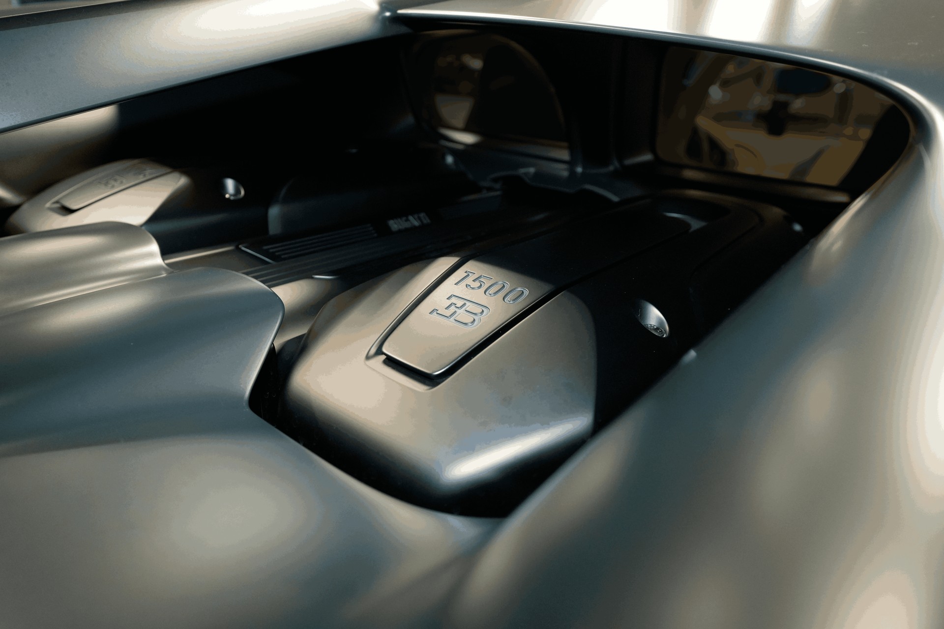 BUGATTI Chiron Sport W16 (CH-Auslieferung / 1'500 PS)-image-4
