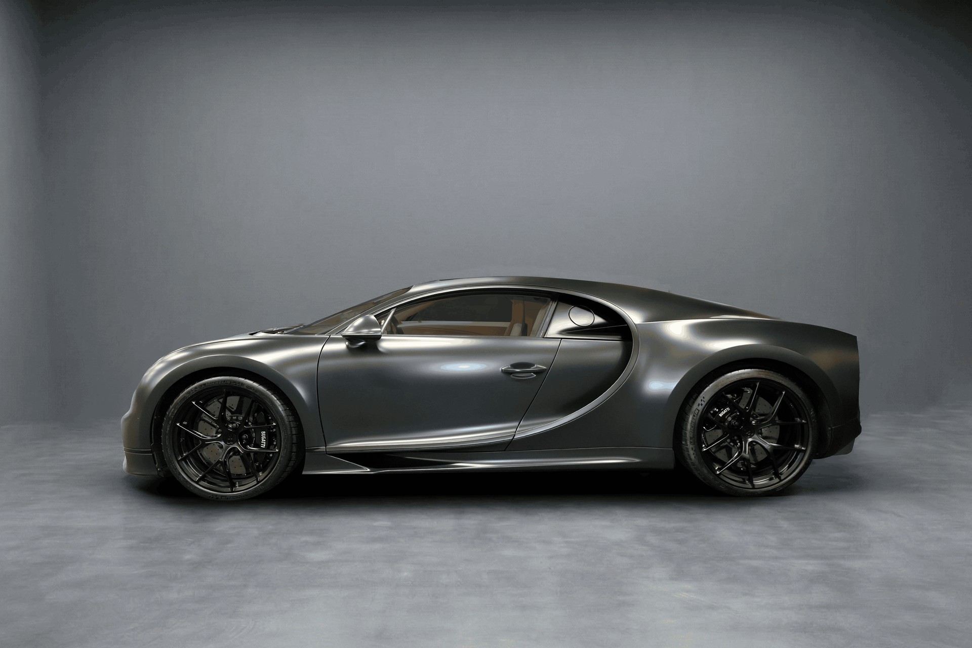 BUGATTI Chiron Sport W16 (CH-Auslieferung / 1'500 PS)-showroom-element-1