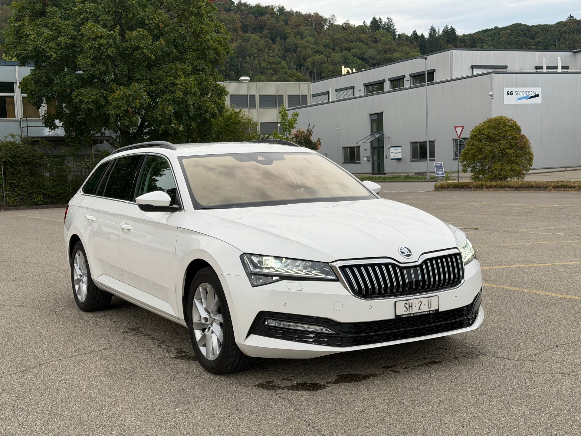 SKODA Superb Combi 2.0 TDi Style 4x4 DSG-image-2