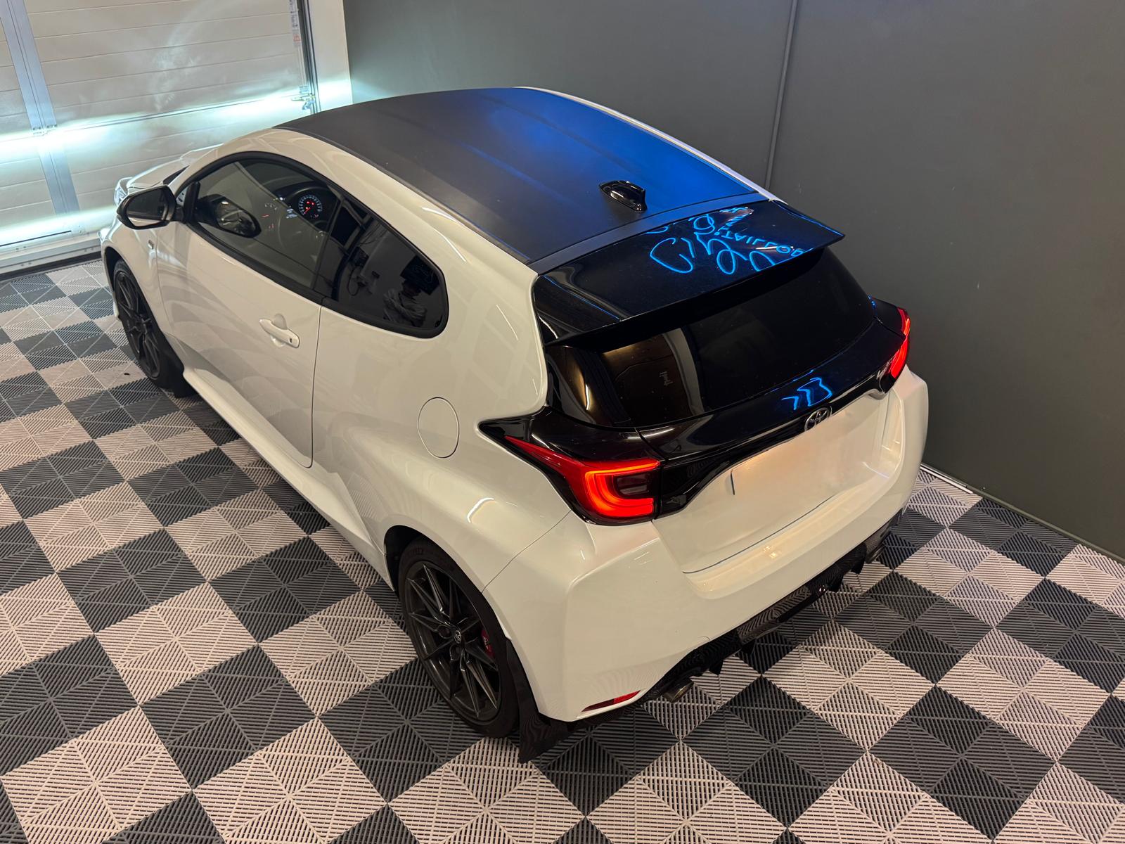 TOYOTA Yaris 1.6 GR Sport-image-2