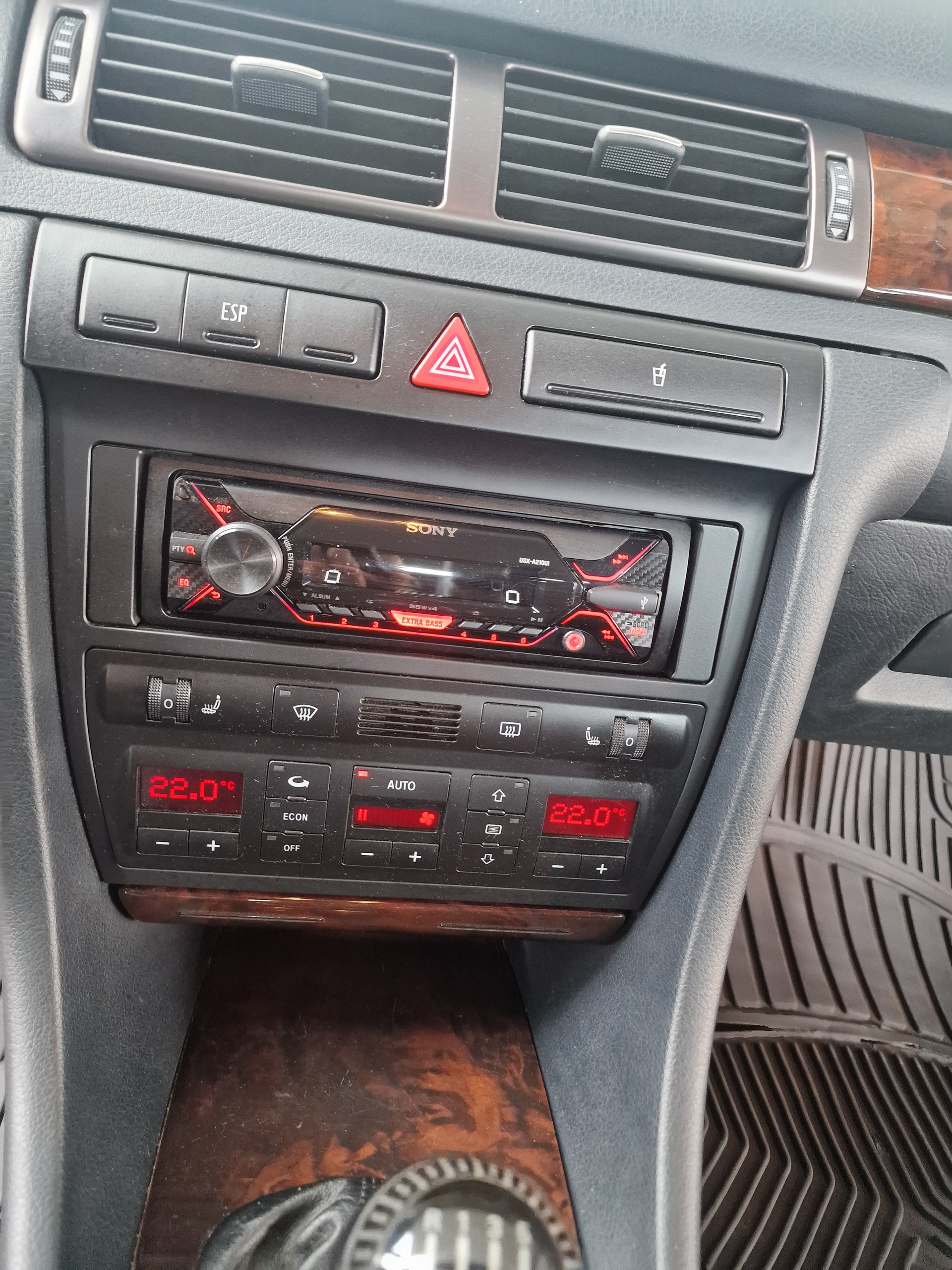 AUDI A6 Avant 2.7 T quattro Advance gepflegt AHK MFK Neu 12Mt Gara-image-14