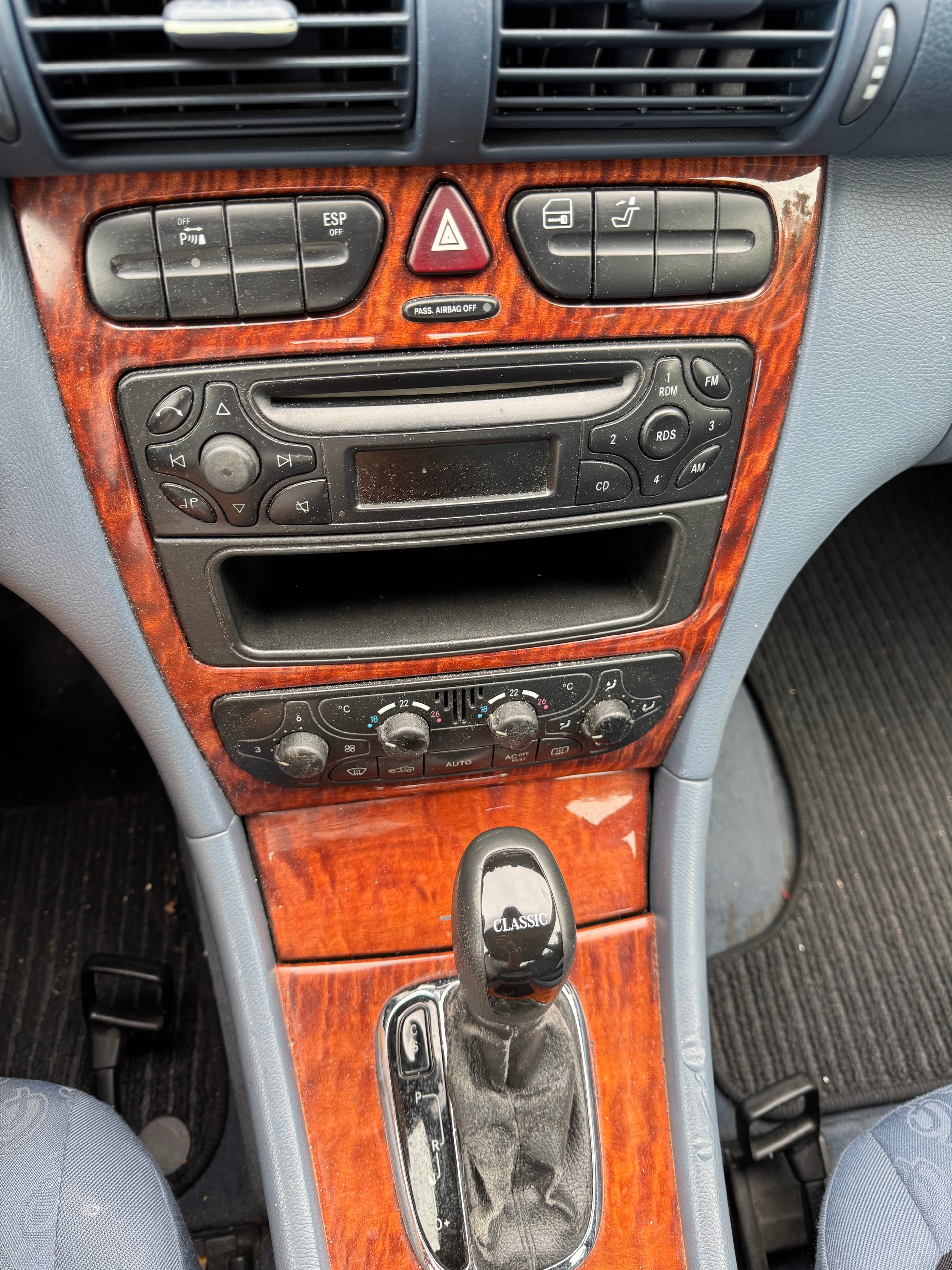 MERCEDES-BENZ C 240 Classic 4Matic Automatic-image-13