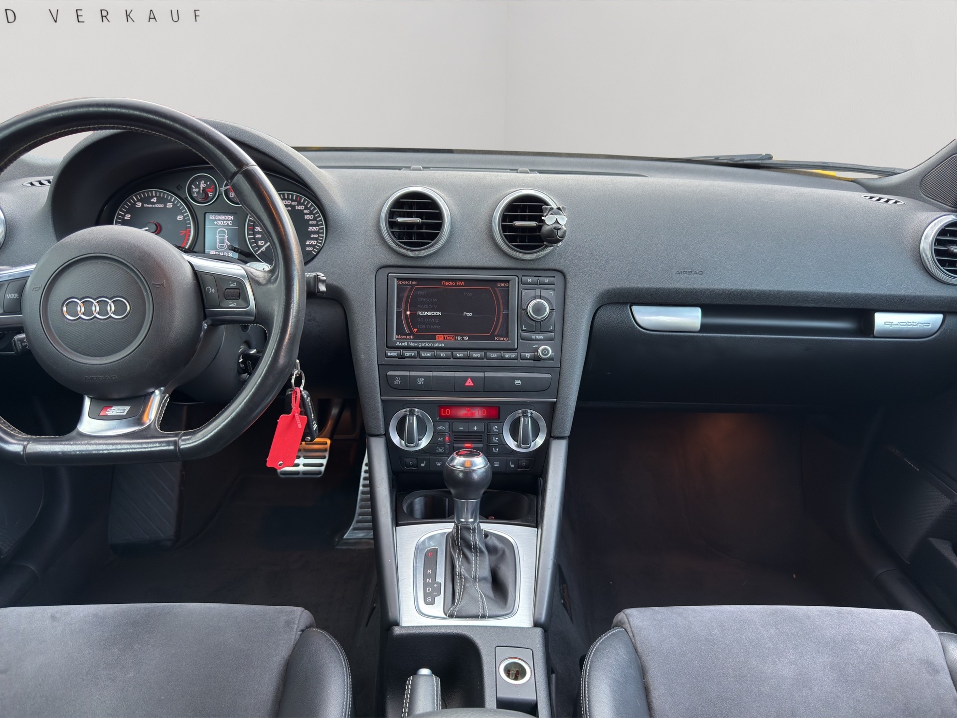 AUDI S3 Sportback 2.0 TFSI quattro S-tronic-image-8