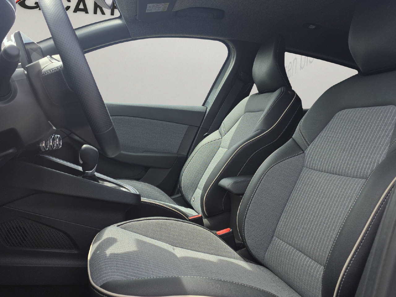RENAULT Clio 1.0 TCe techno CVT-image-9
