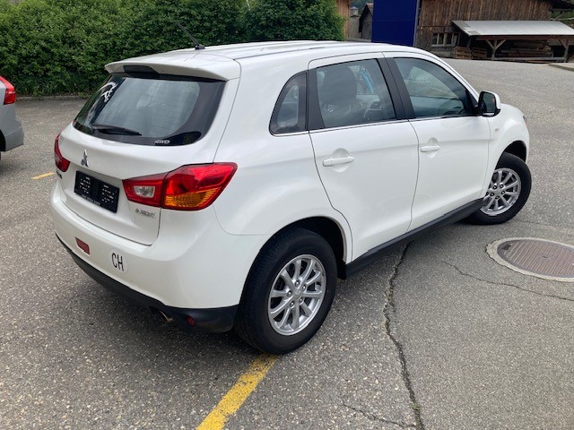 MITSUBISHI ASX 2.2 DID Invite 4WD Automatic-image-2