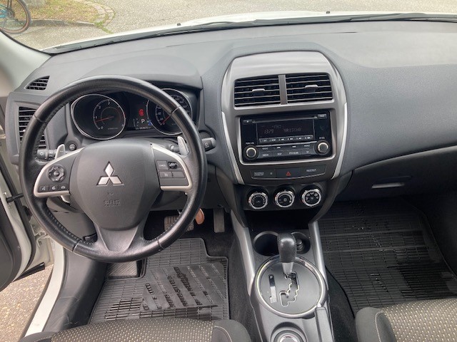 MITSUBISHI ASX 2.2 DID Invite 4WD Automatic-image-5