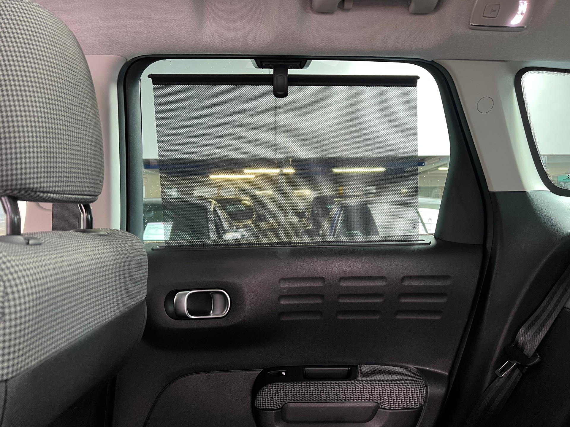 CITROEN C3 Aircross 1.2i PureTech Shine-image-11