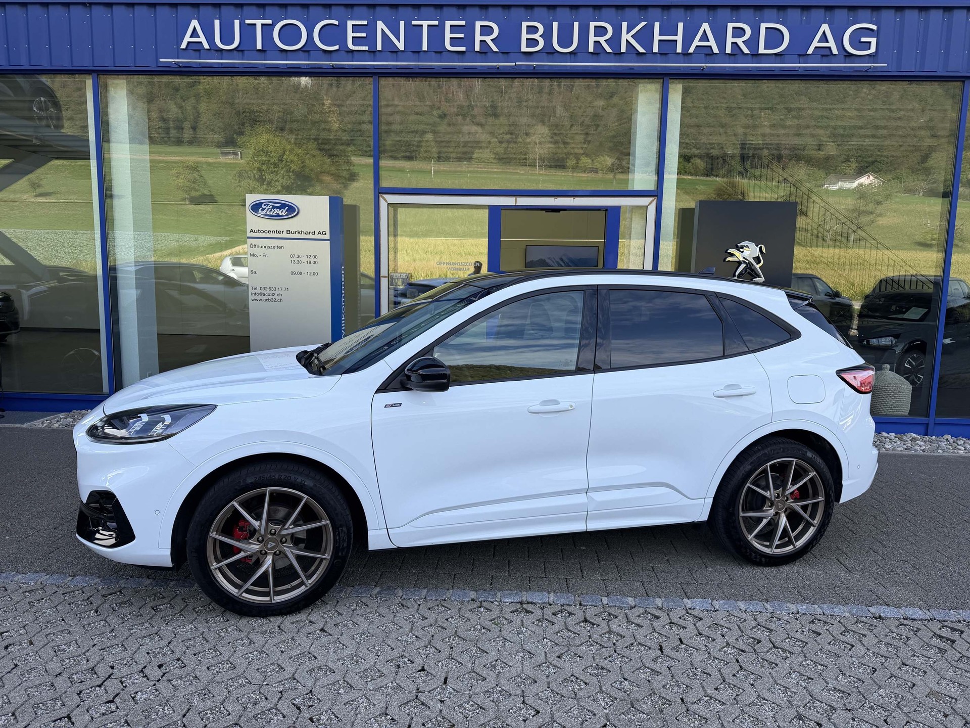 FORD Kuga 2.5 Hybrid ST-Line X 4x4