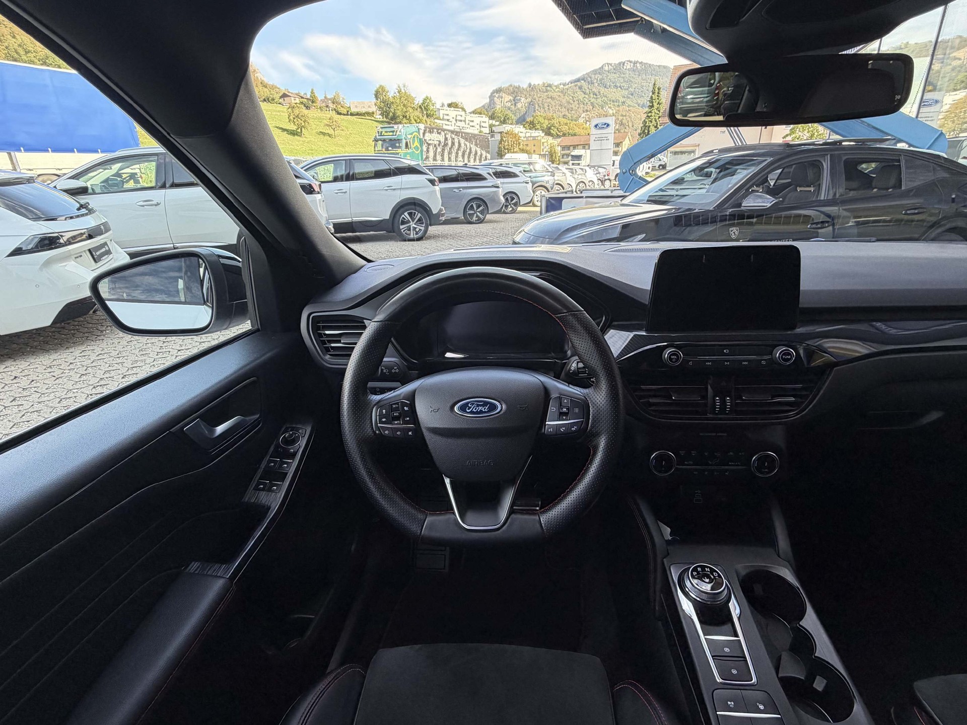 FORD Kuga 2.5 Hybrid ST-Line X 4x4-image-5