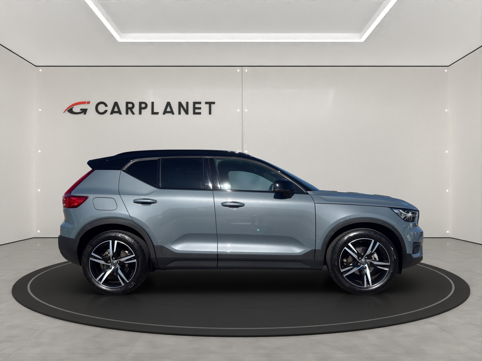 VOLVO XC40 T3 R-Design Geartronic-image-2