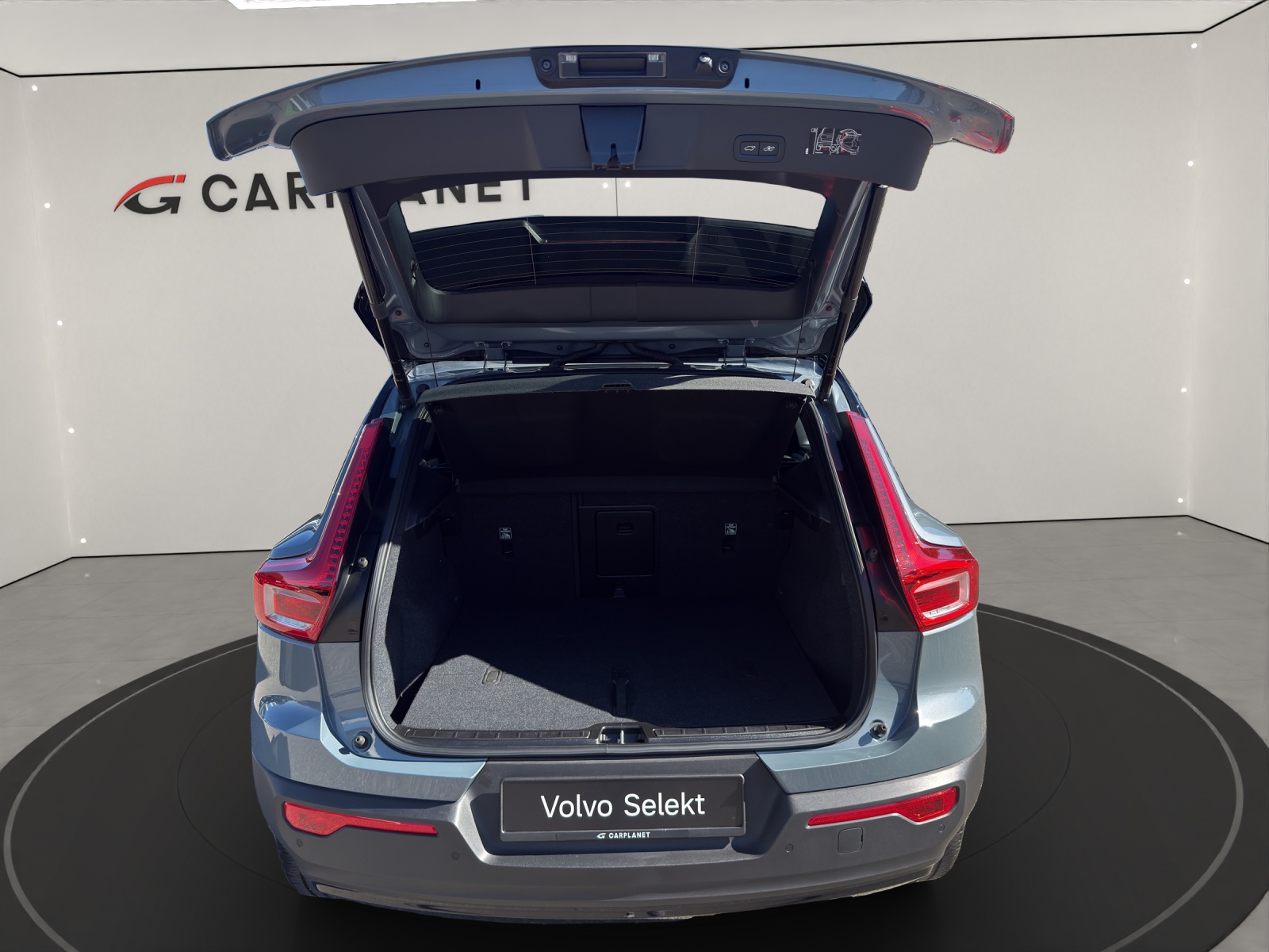 VOLVO XC40 T3 R-Design Geartronic-image-5