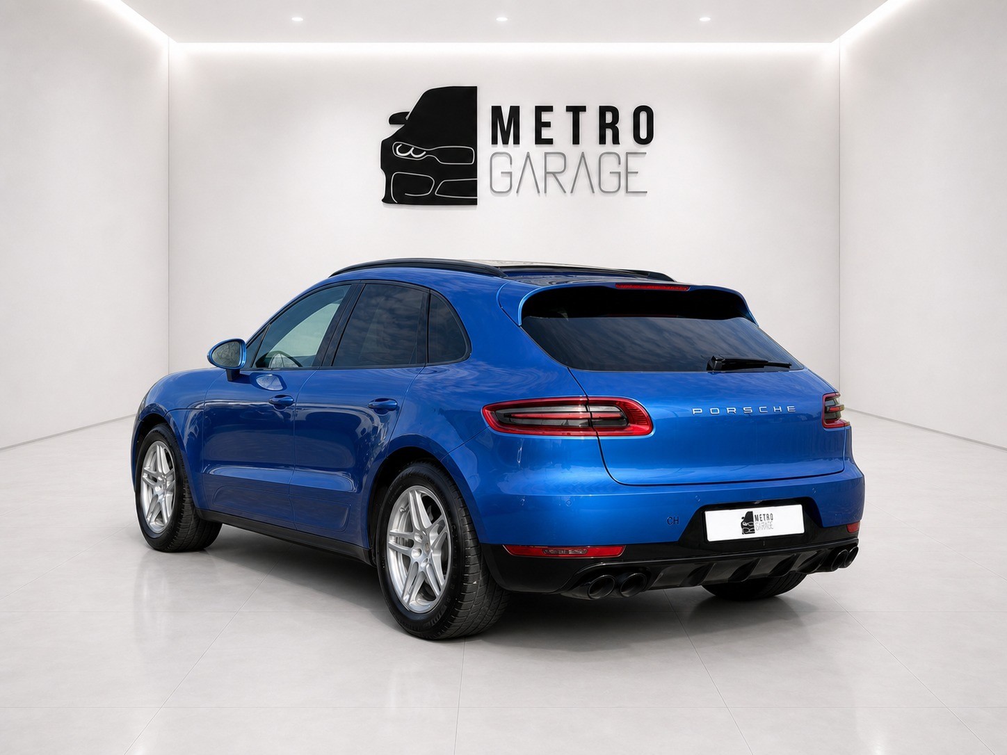 PORSCHE Macan S Diesel PDK-showroom-element-2