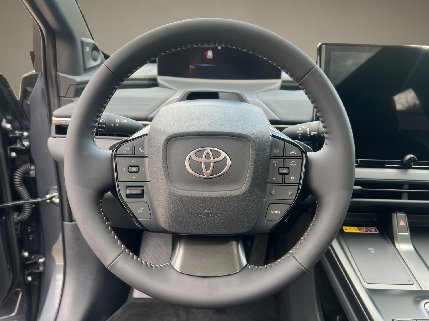 TOYOTA bZ4X Touring Premium AWD-image-11
