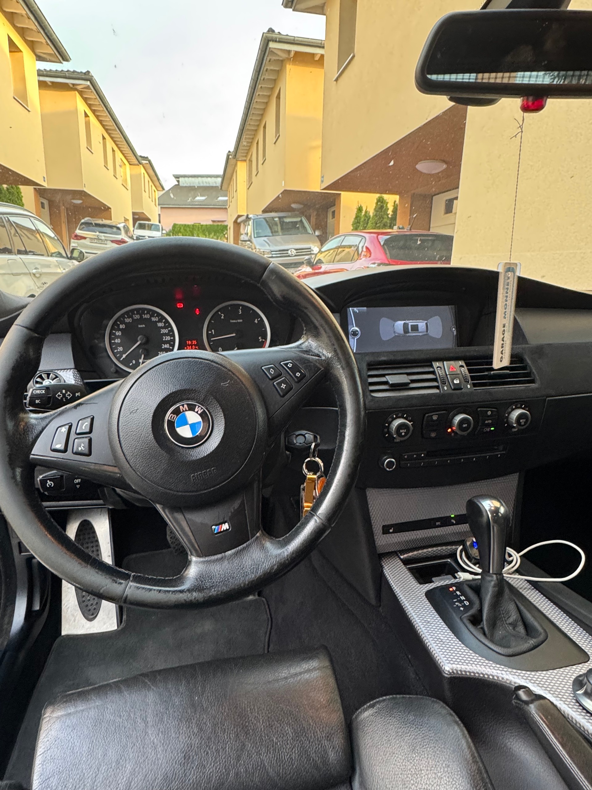 BMW 530d Touring-image-6