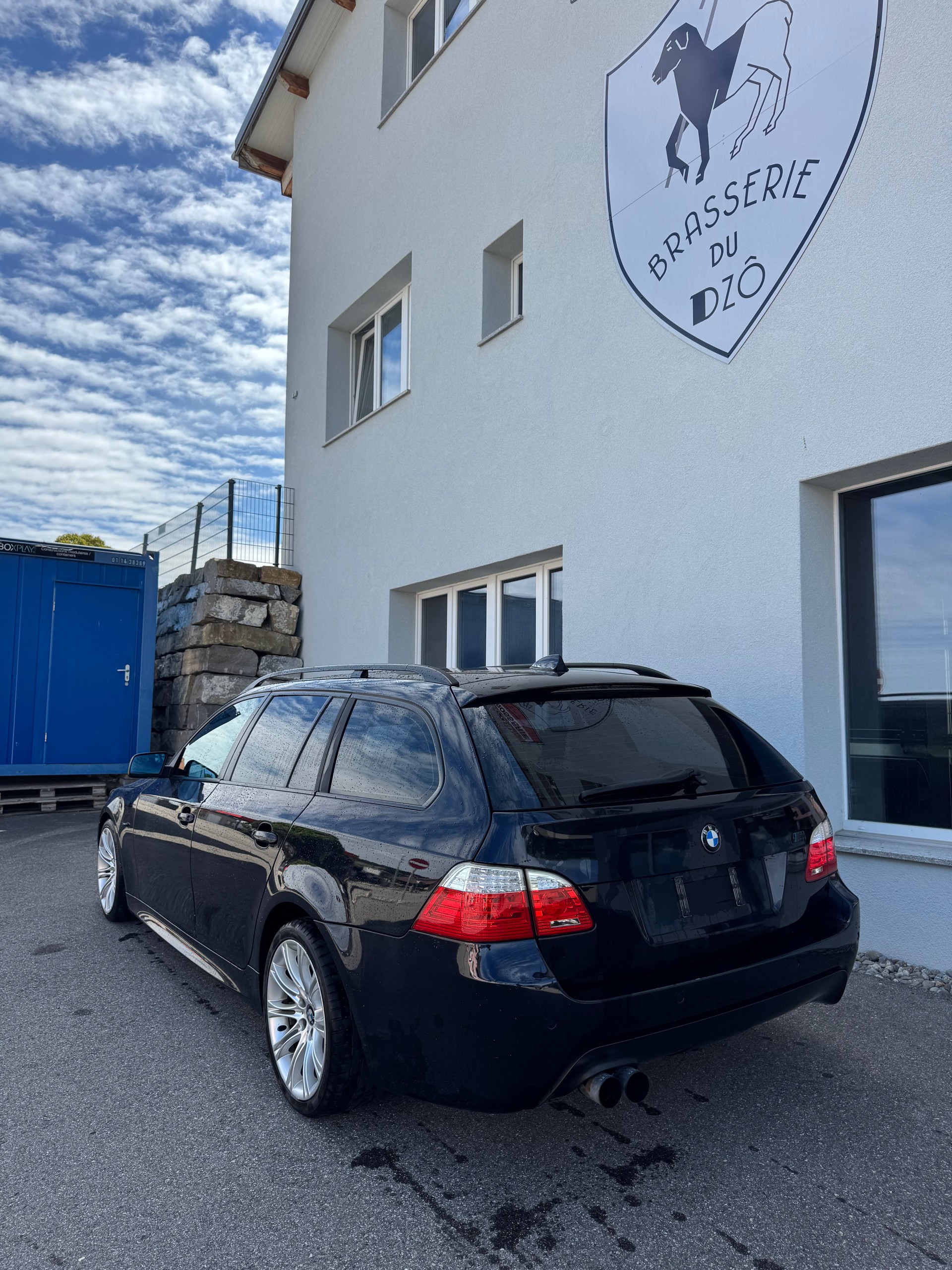 BMW 530d Touring-image-3