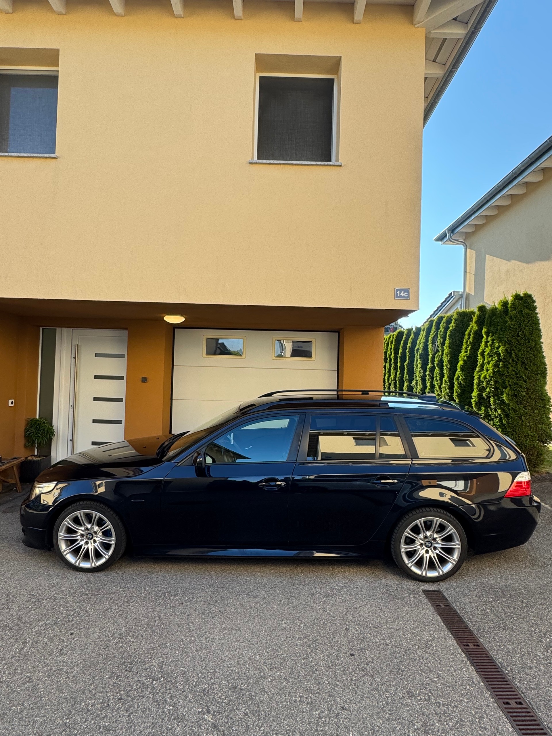 BMW 530d Touring-image-4