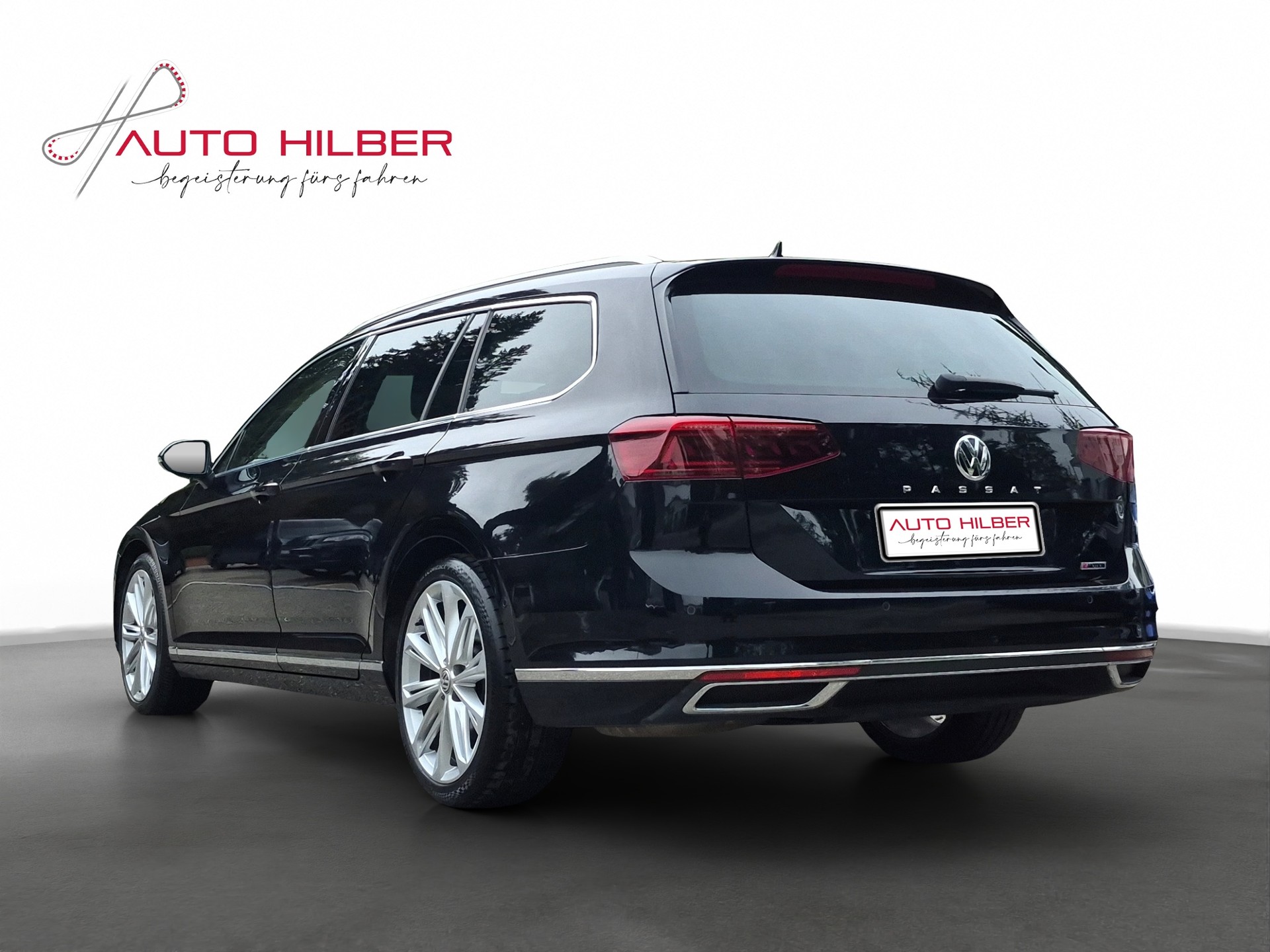 VW Passat 2.0 TDI BMT Highline 4Motion DSG *Anhängerkupplung/Massagesitze*-image-4