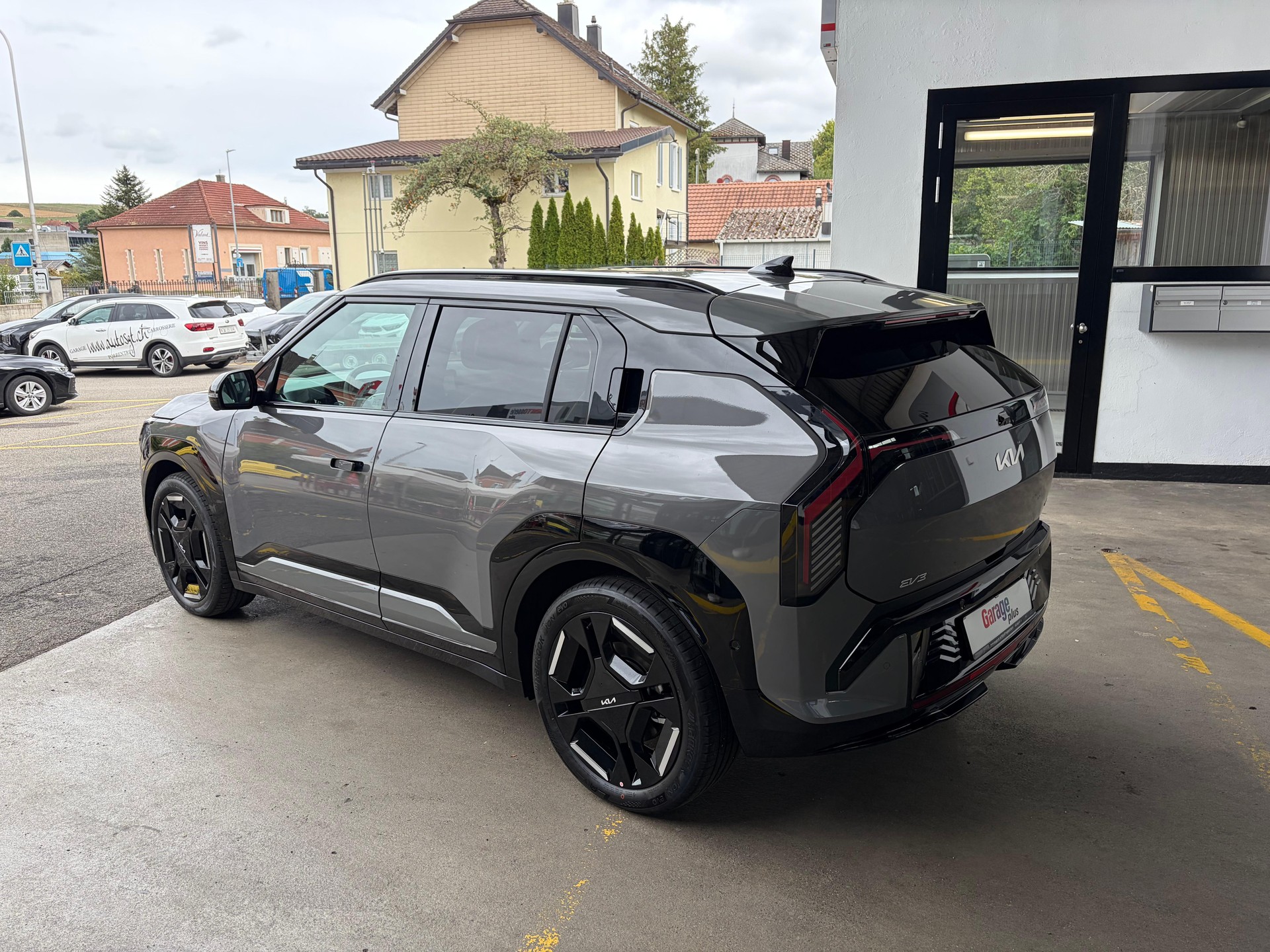 KIA EV3 81 kWh GT-Line-image-3