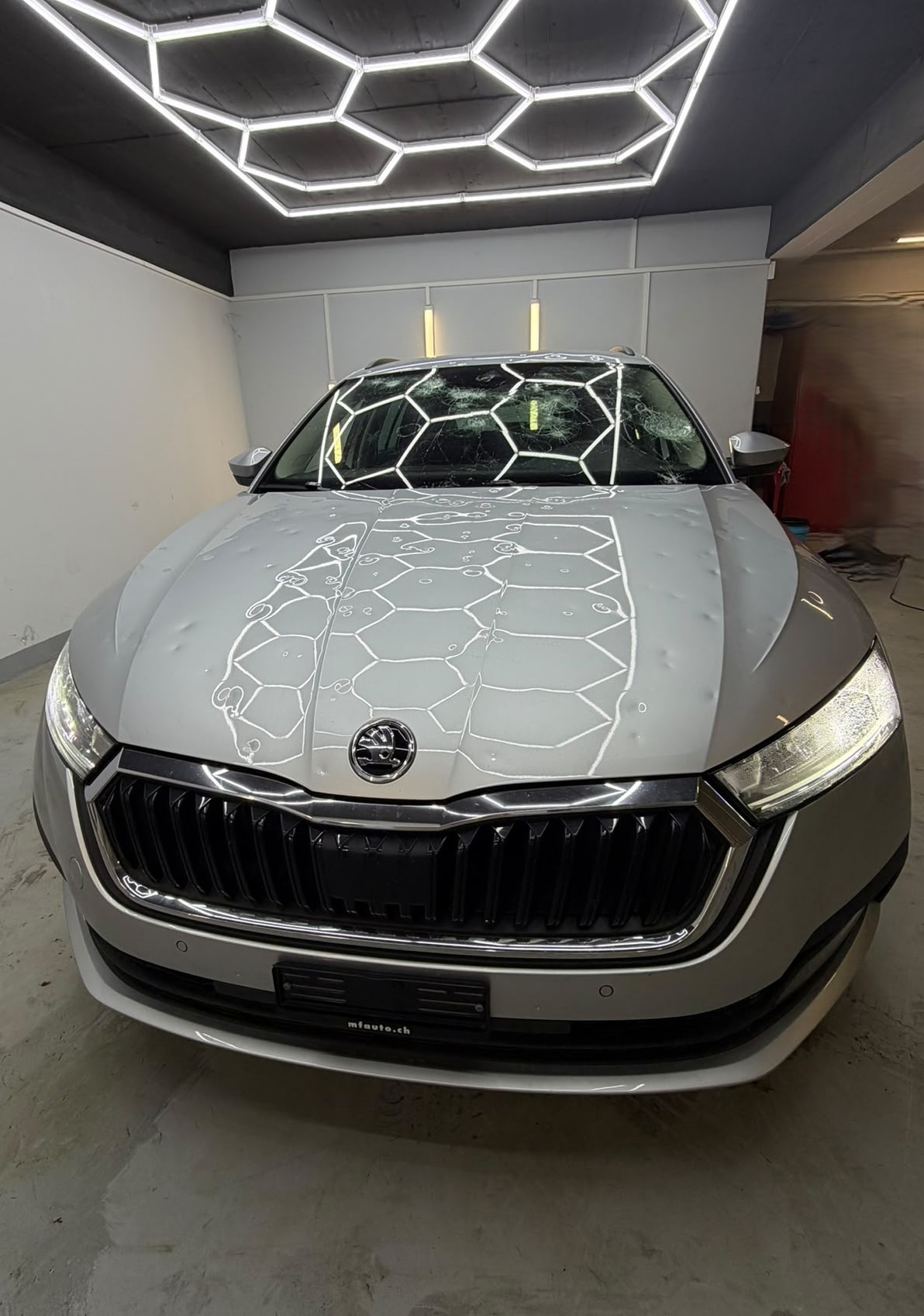 SKODA Octavia Combi 2.0 TDI DSG Ambition-image-4