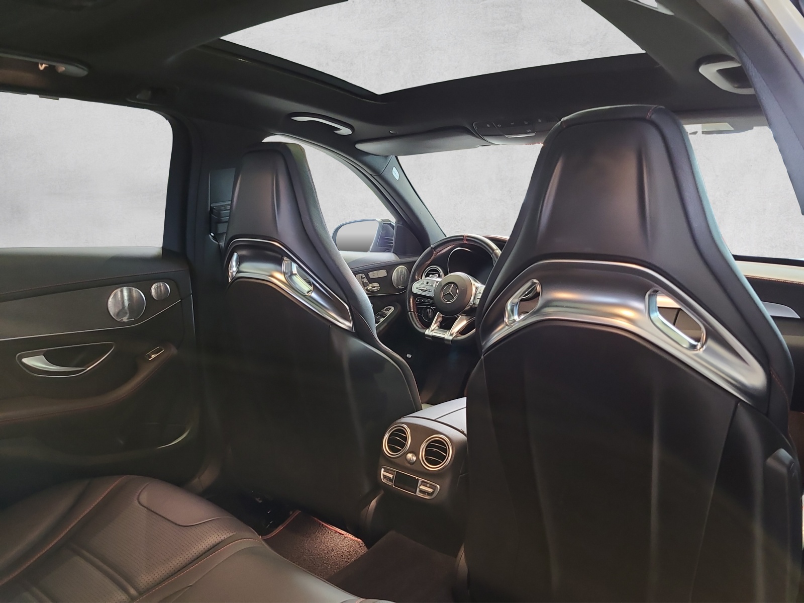 MERCEDES-BENZ C 43 AMG 4matic T-image-6