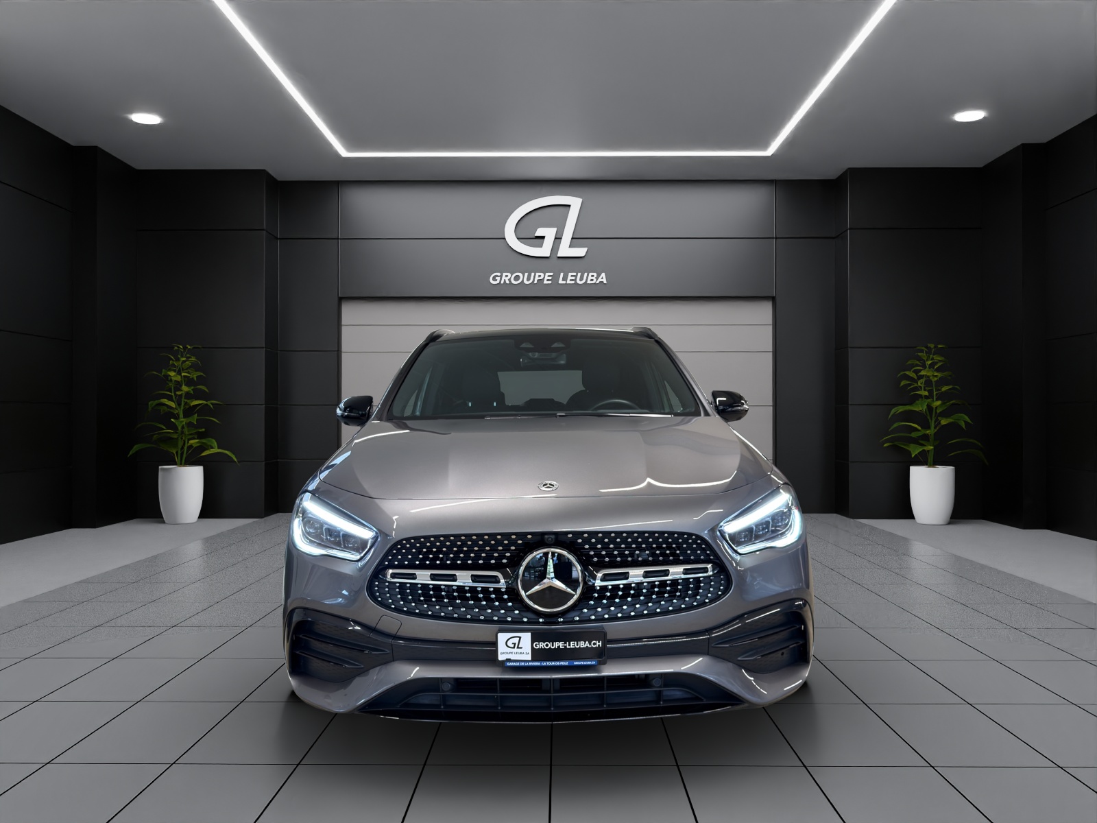MERCEDES-BENZ GLA 250 AMG Line 4Matic-showroom-element-1