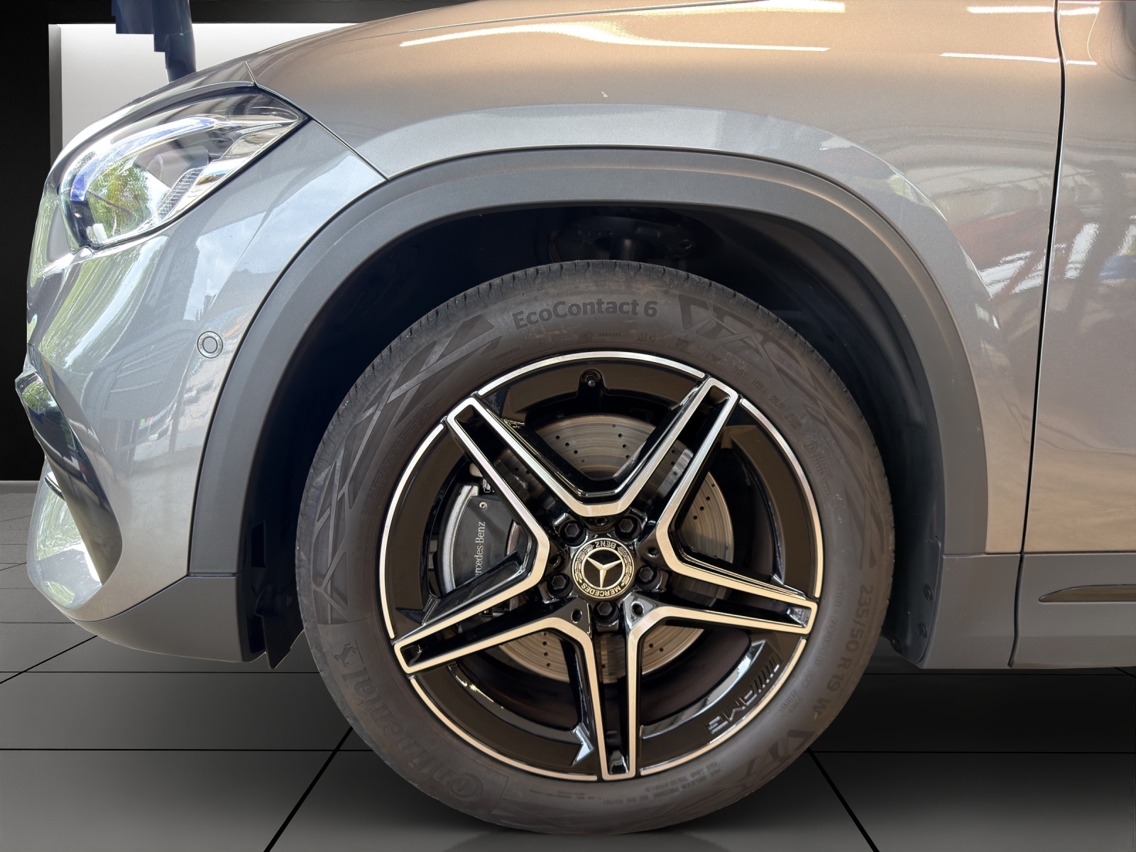 MERCEDES-BENZ GLA 250 AMG Line 4Matic-image-5