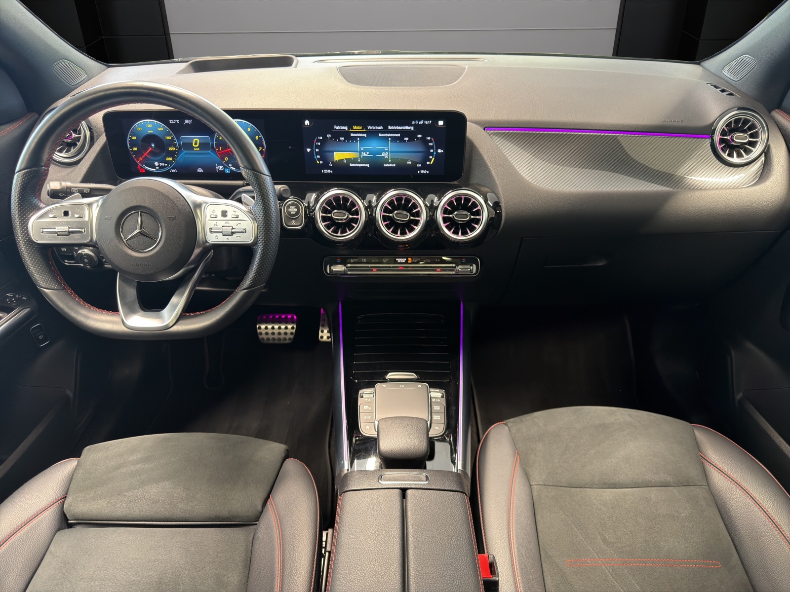 MERCEDES-BENZ GLA 250 AMG Line 4Matic-image-6