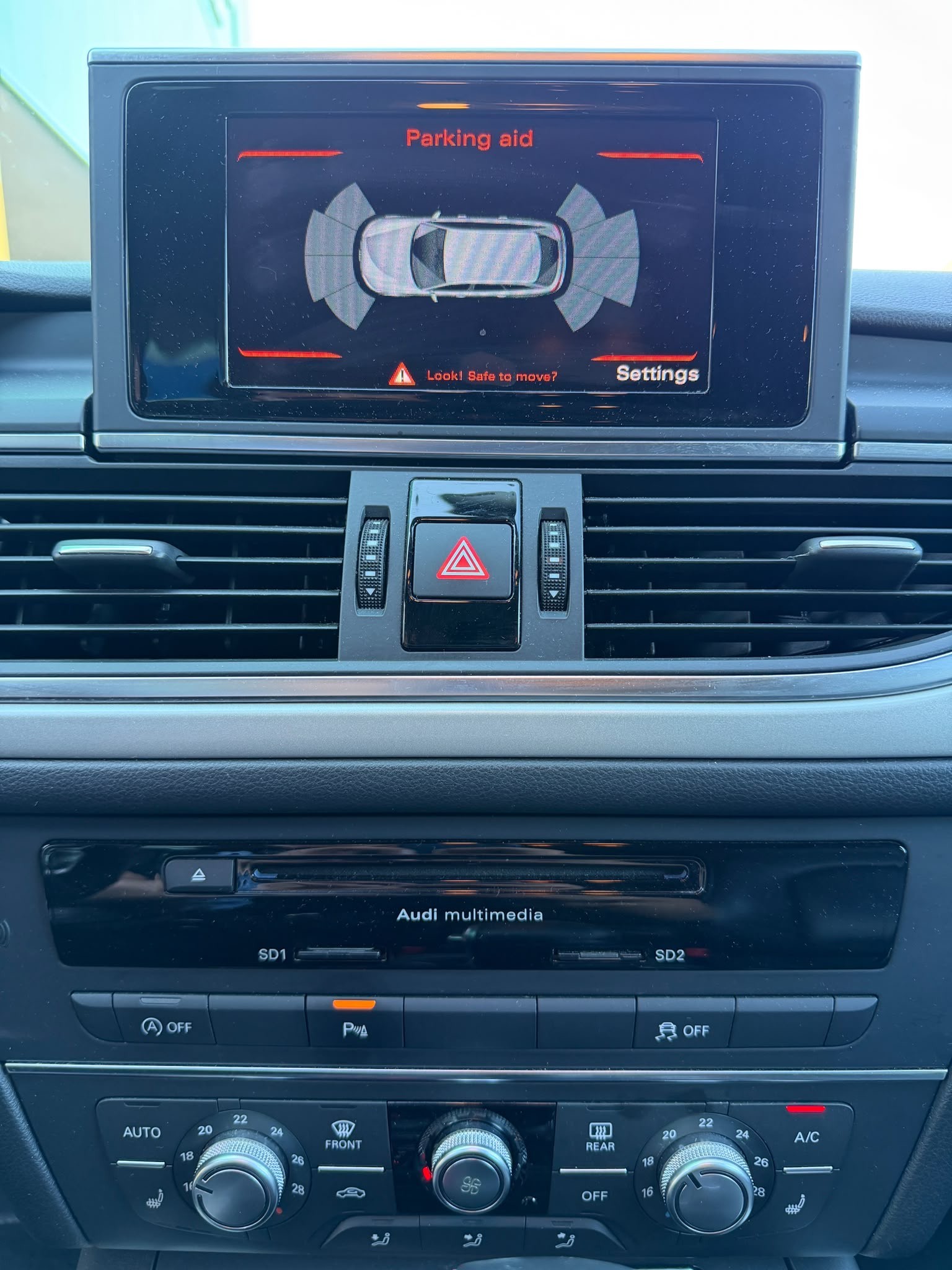 AUDI A6 Avant 2.0 TDI multitronic-image-9