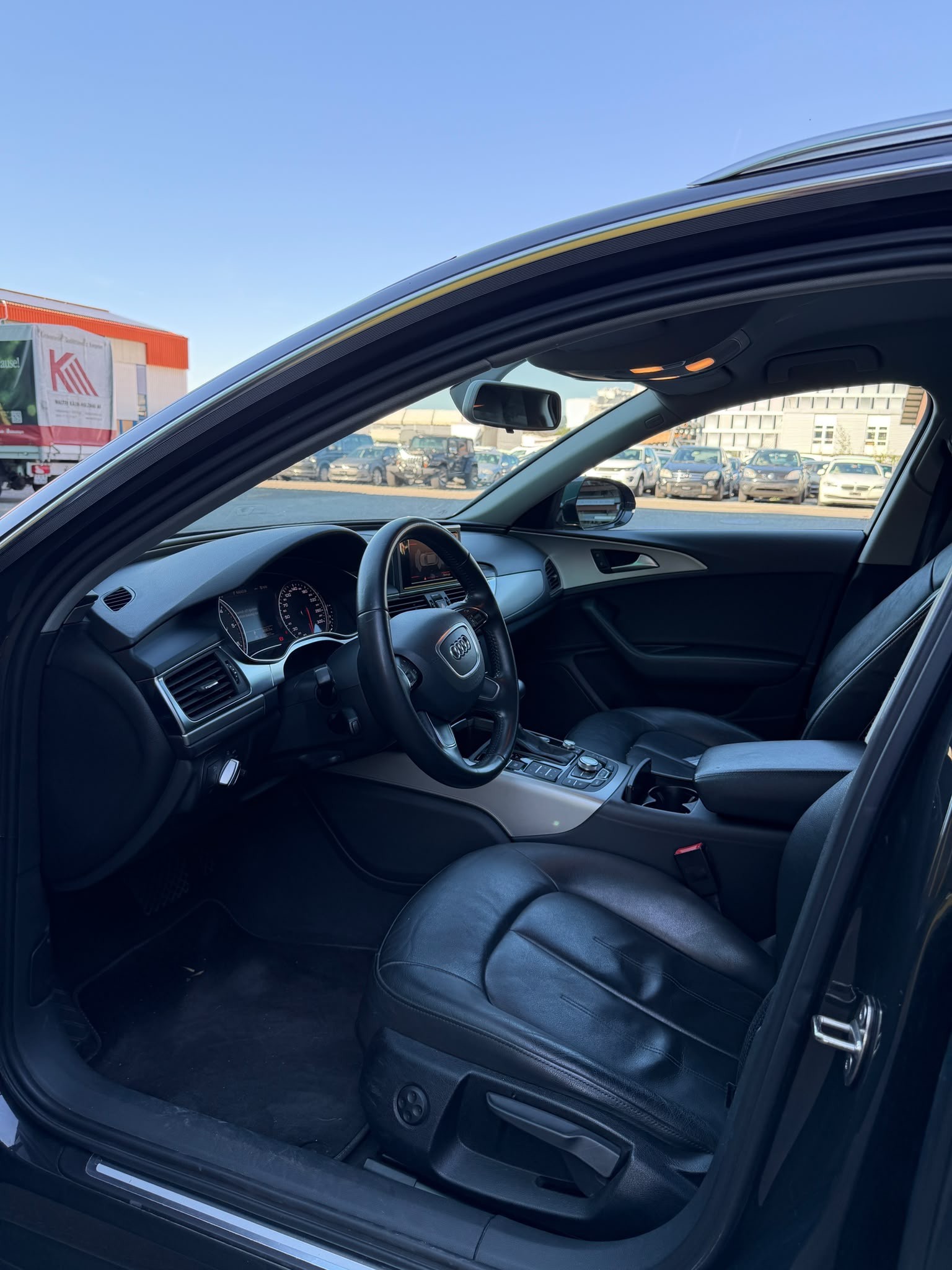AUDI A6 Avant 2.0 TDI multitronic-image-8