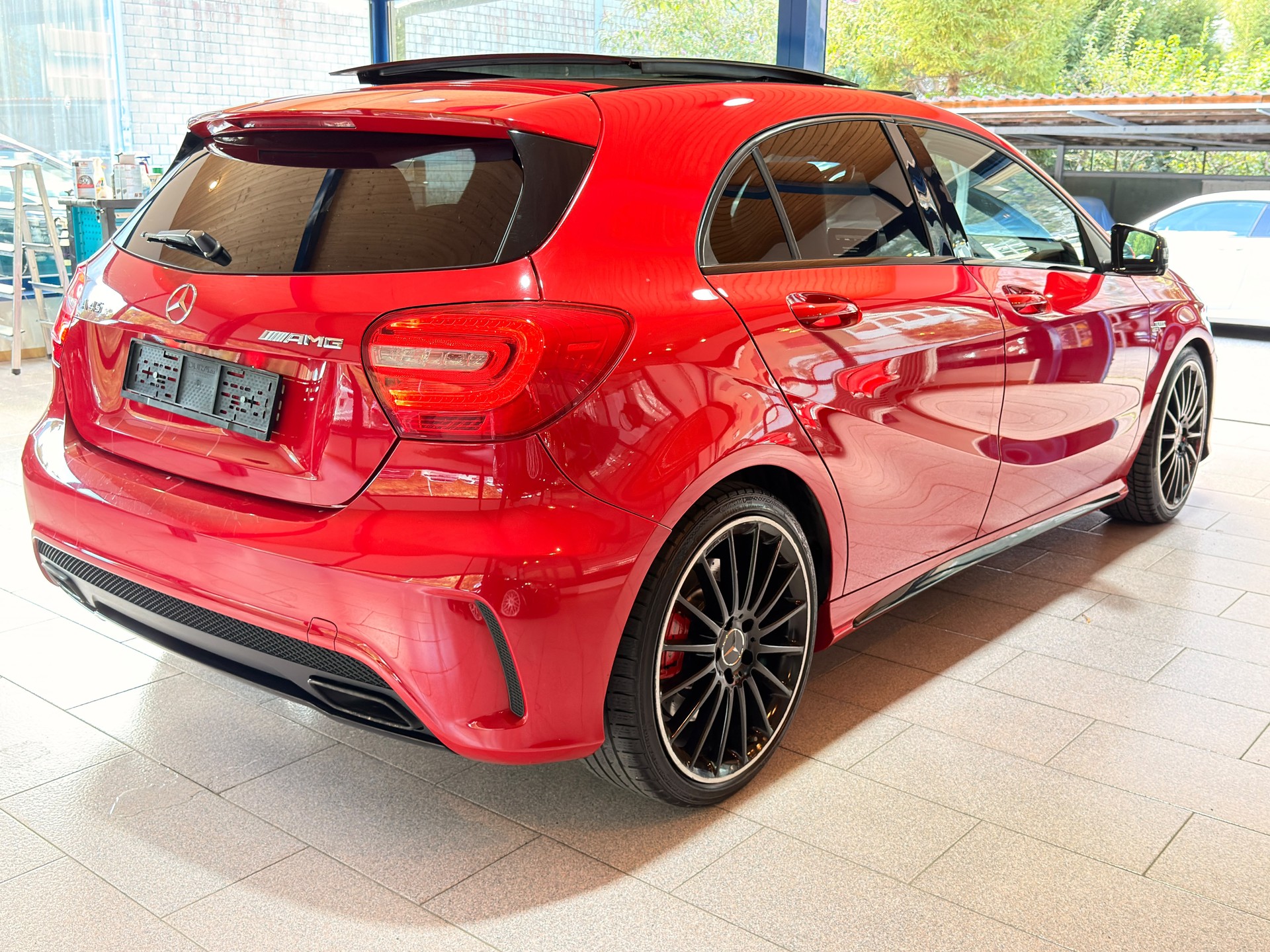 MERCEDES-BENZ A 45 AMG 4Matic Speedshift 7G-DCT-image-5