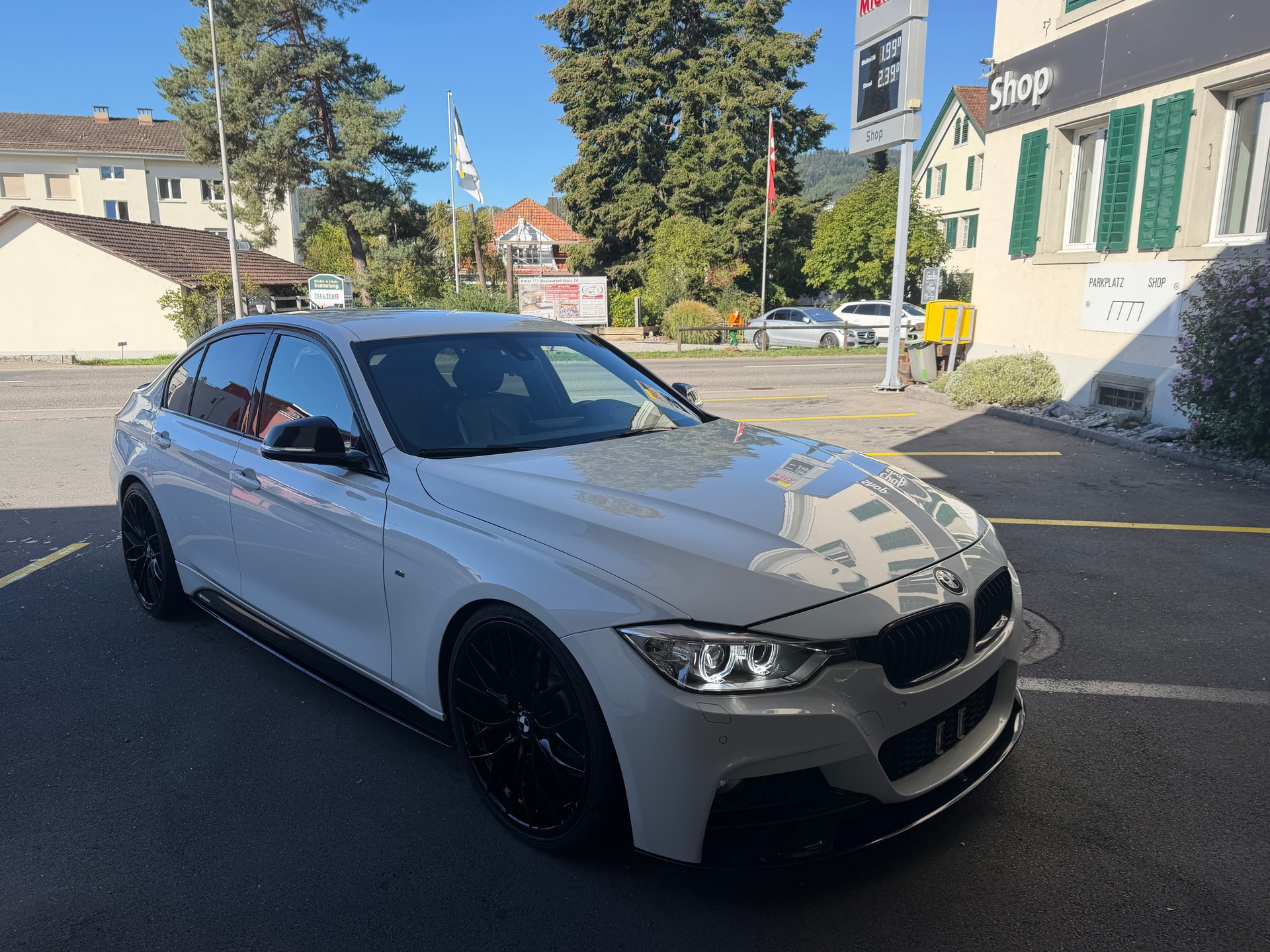 BMW 330d xDrive Steptronic-image-2