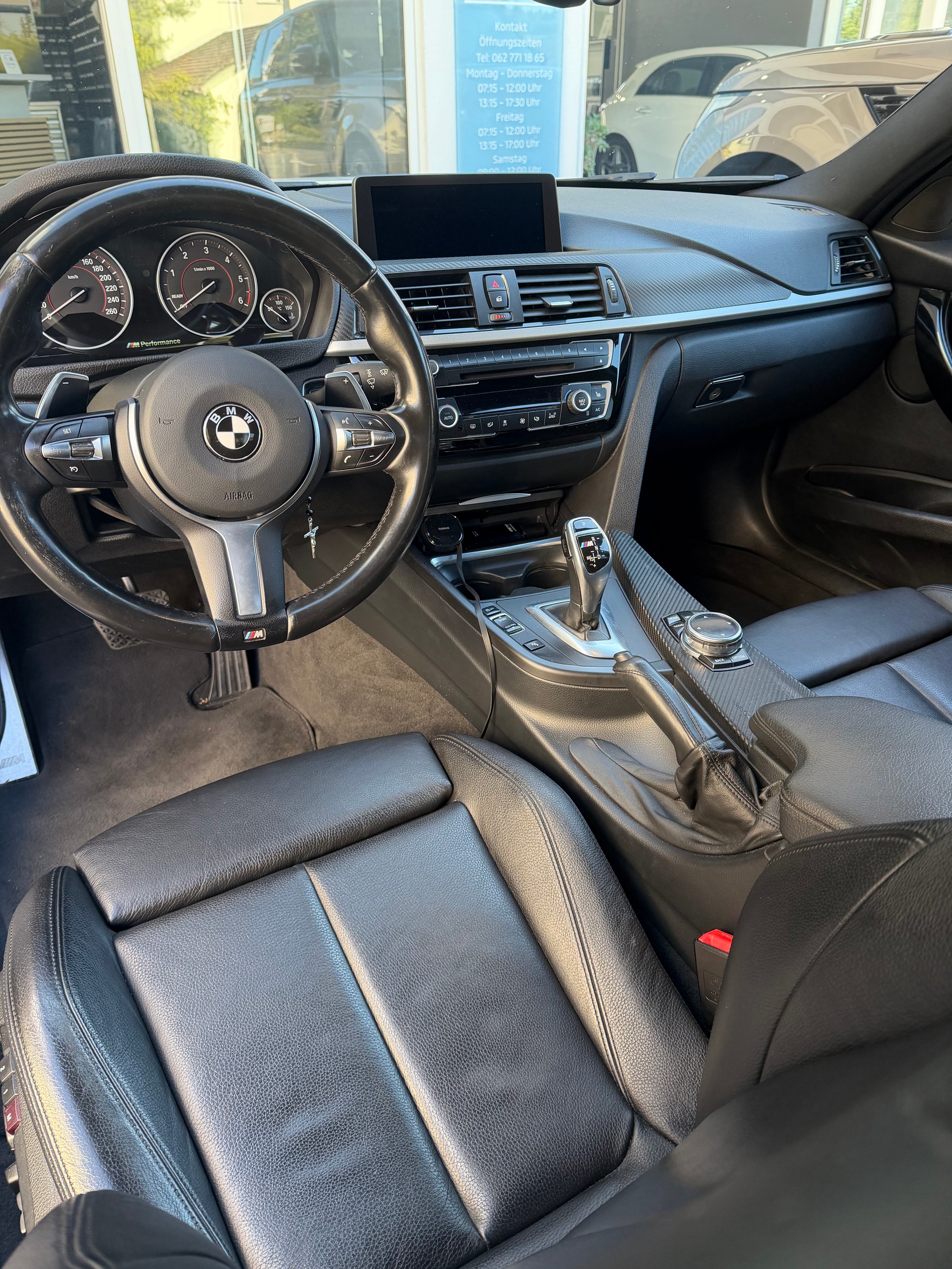 BMW 330d xDrive Steptronic-image-8