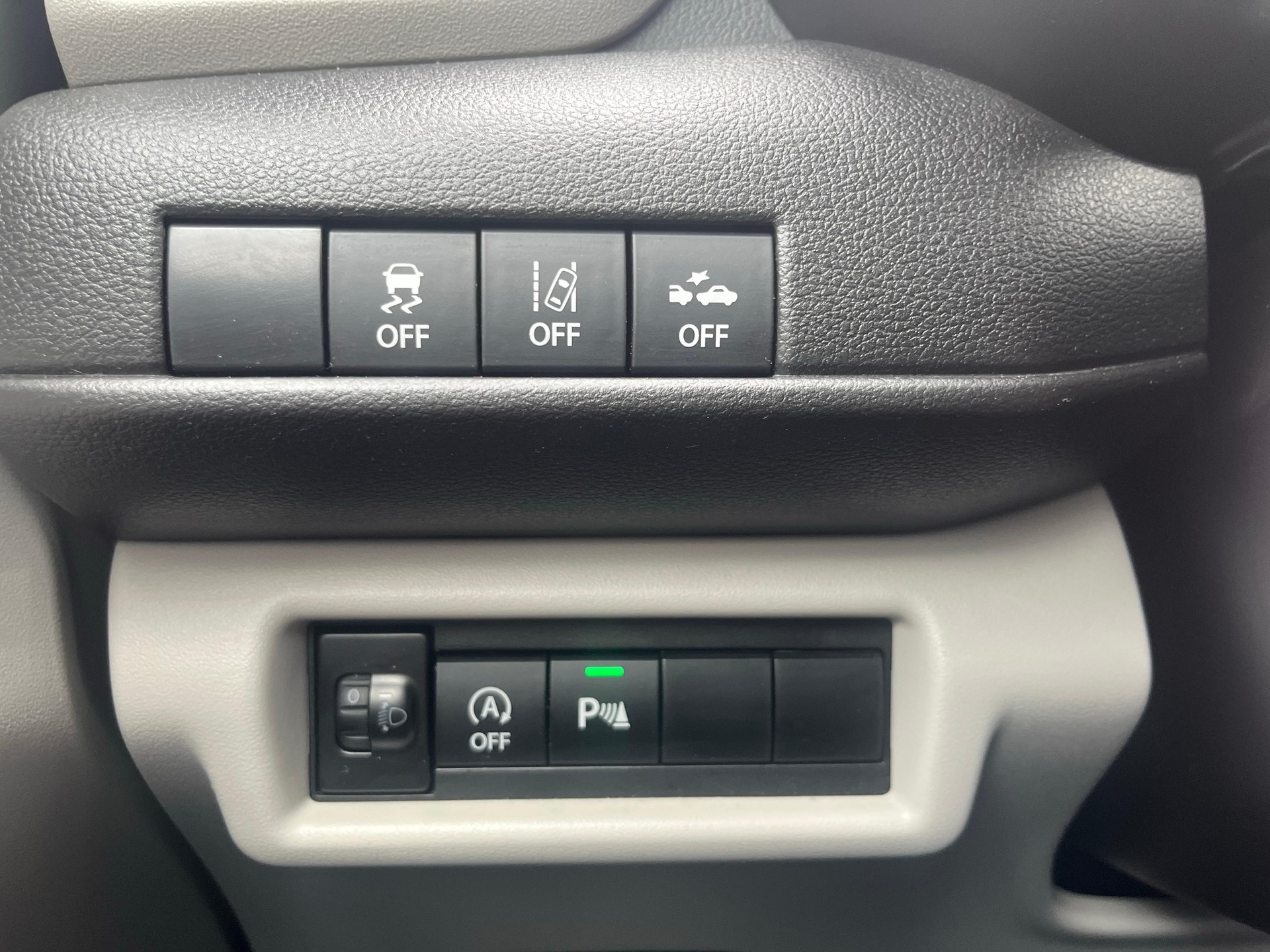 SUZUKI Swift 1.2 Compact+ Hybrid 4x4-image-15