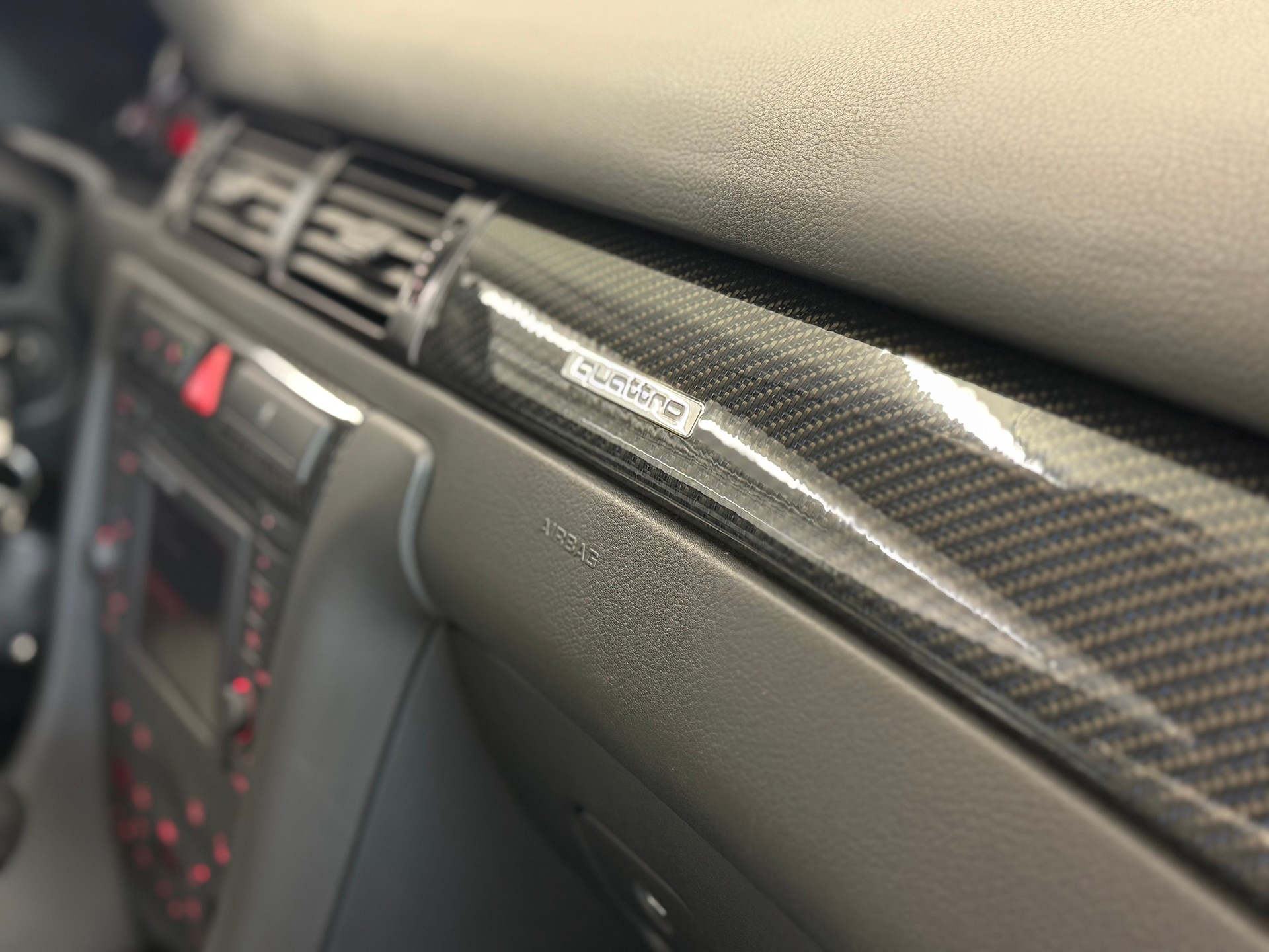 AUDI S6 Avant quattro tiptronic-image-30
