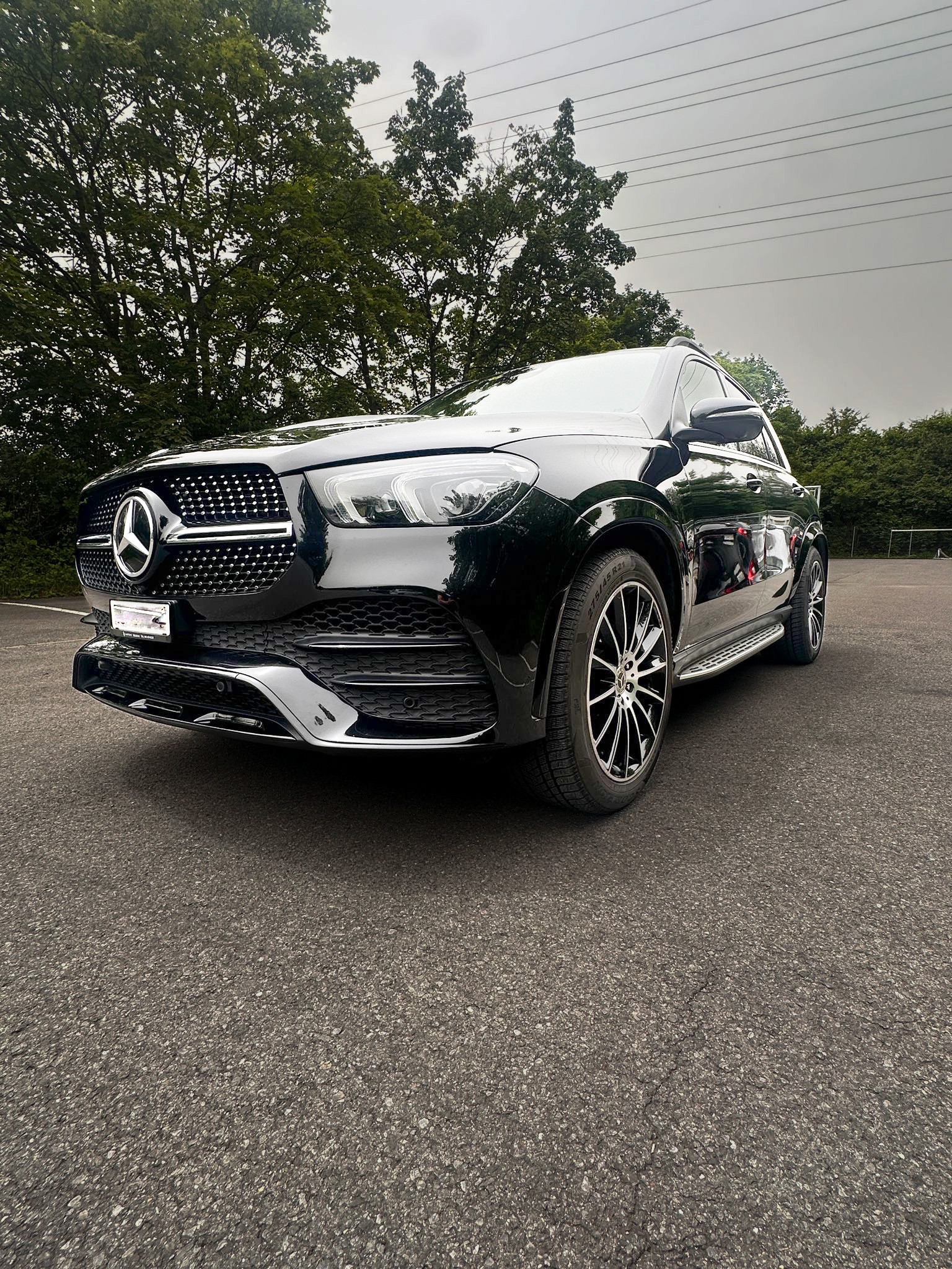 MERCEDES-BENZ GLE 300 d AMG Line 4matic-image-5