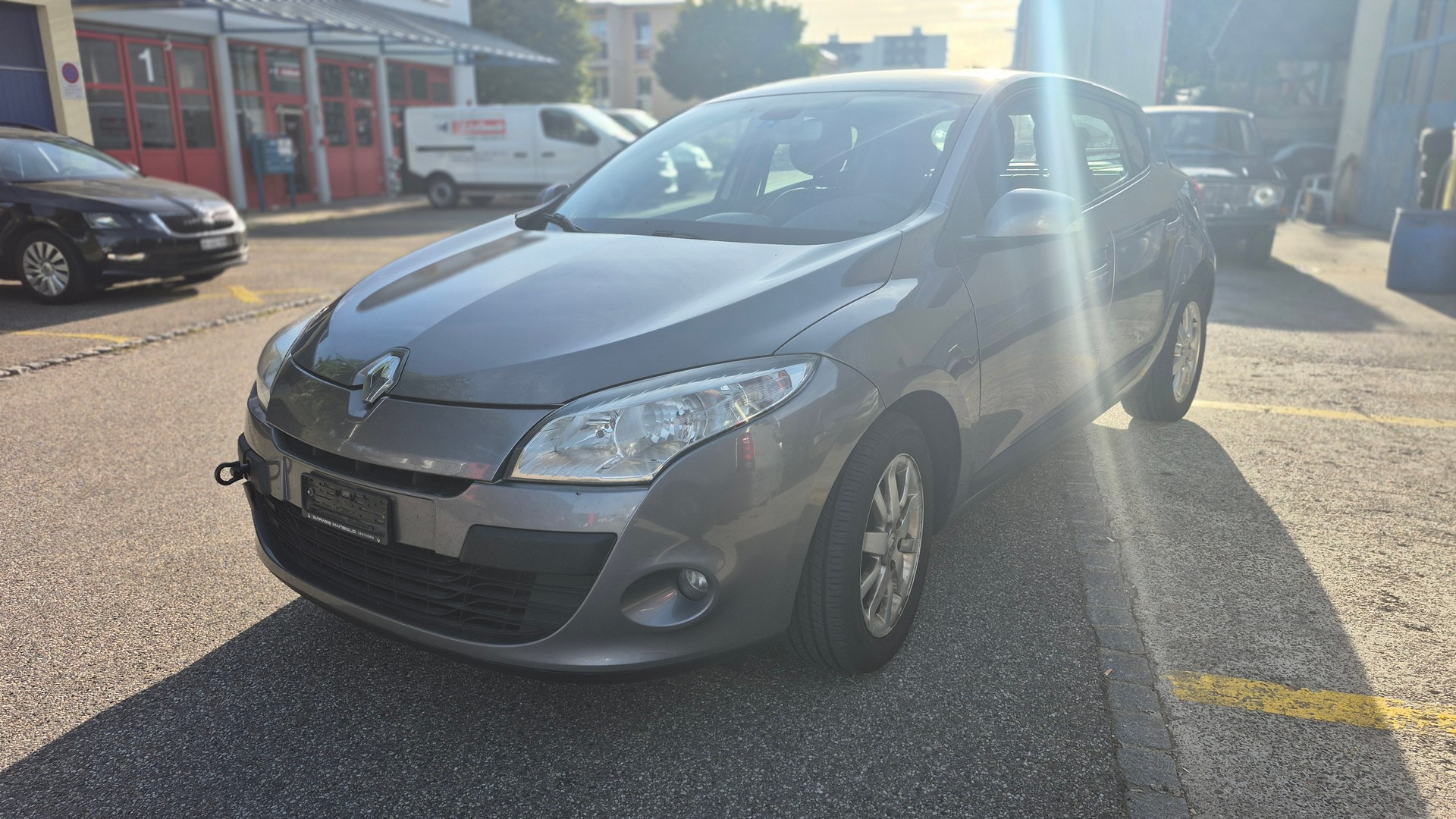 RENAULT Mégane 1.6 16V Expression-image-9