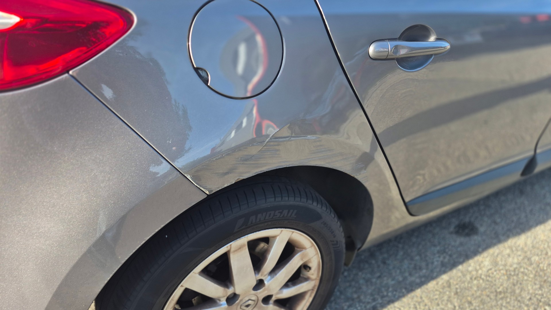 RENAULT Mégane 1.6 16V Expression-image-4