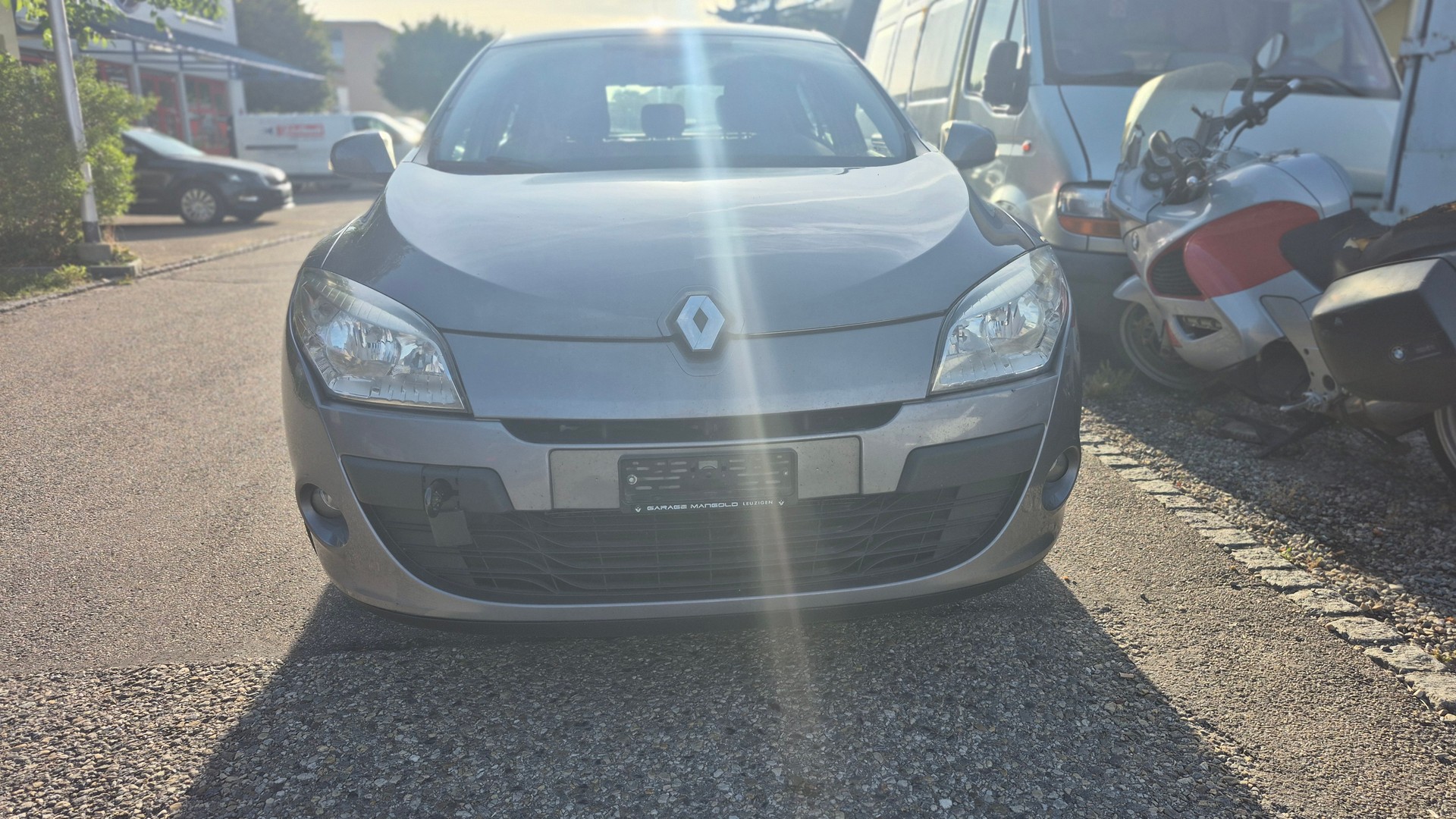 RENAULT Mégane 1.6 16V Expression-image-1