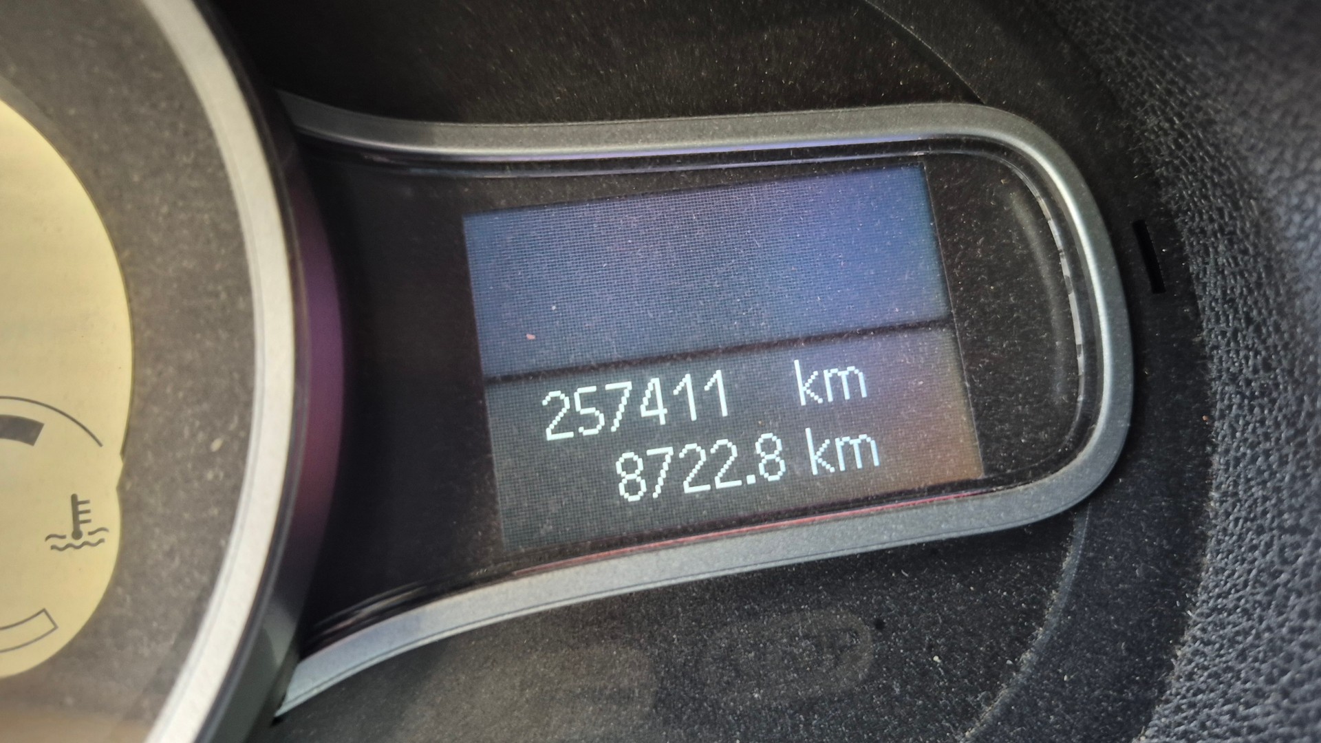 RENAULT Mégane 1.6 16V Expression-image-12